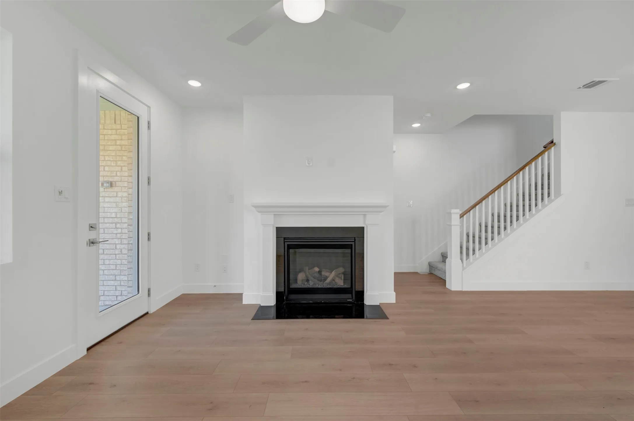 Single Family Residence For Sale in Grayson County , 521 Sagebrush Trail, Sherman, Texas 75092, 4 Bedroom, 3 Bathroom, 2 Garage spaces, 2,253 Sqft, built in 2025, New Construction - Incomplete, mls#21133678, Real Estate Agent in Sherman, Homes For Sale in Grayson county, Homes For Sale in Sherman, Realtor in Sherman Texas, Real Estate Brokerage Independent Realty Texas, Luminita Cordes Realtor