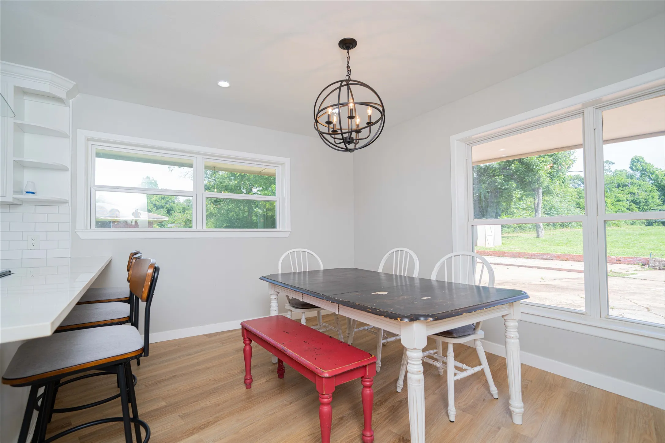 Single Family Residence For Sale in Cass County , 812 E 1st, Hughes Springs, Texas 75656, 3 Bedroom, 3 Bathroom, Garage spaces, 2,345 Sqft, built in 1959, mls#21133748, Real Estate Agent in Hughes Springs, Homes For Sale in Cass county, Homes For Sale in Hughes Springs, Realtor in Hughes Springs Texas, Real Estate Brokerage Independent Realty Texas, Luminita Cordes Realtor