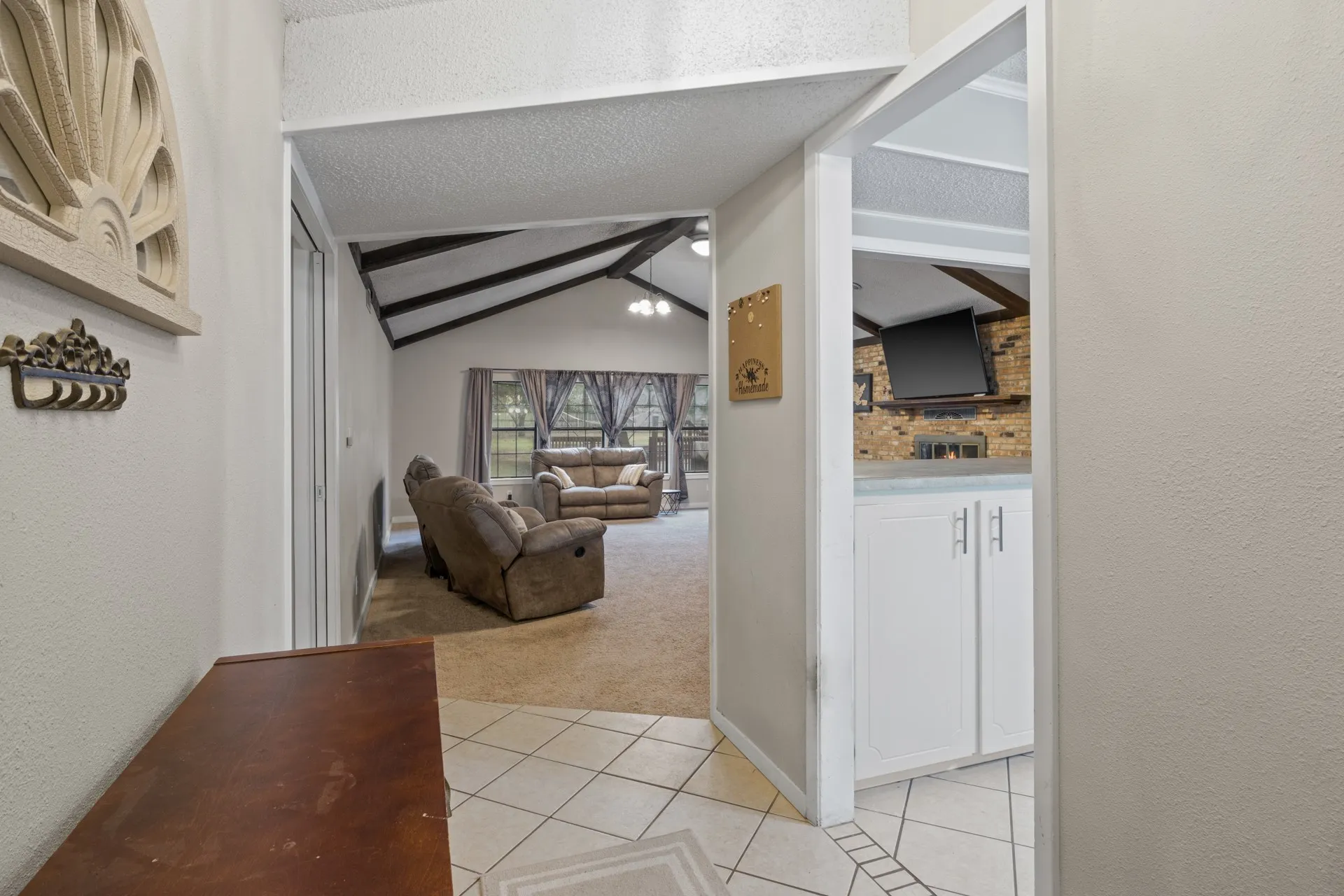 Single Family Residence For Sale in Camp County , 195 County Road 4164, Pittsburg, Texas 75686, 3 Bedroom, 2 Bathroom, 2 Garage spaces, 2,802 Sqft, built in 1980, mls#21133813, Real Estate Agent in Pittsburg, Homes For Sale in Camp county, Homes For Sale in Pittsburg, Realtor in Pittsburg Texas, Real Estate Brokerage Independent Realty Texas, Luminita Cordes Realtor