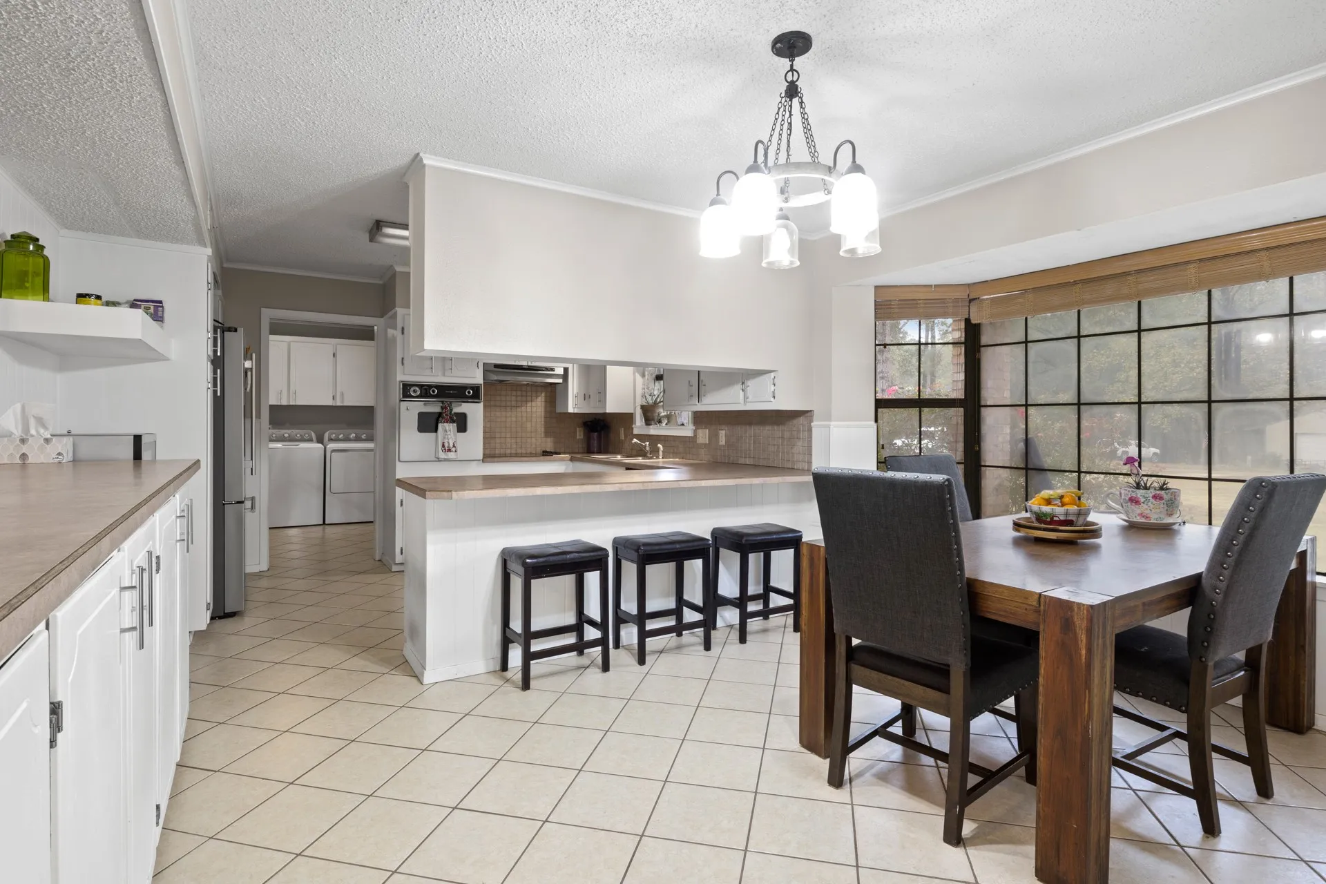 Single Family Residence For Sale in Camp County , 195 County Road 4164, Pittsburg, Texas 75686, 3 Bedroom, 2 Bathroom, 2 Garage spaces, 2,802 Sqft, built in 1980, mls#21133813, Real Estate Agent in Pittsburg, Homes For Sale in Camp county, Homes For Sale in Pittsburg, Realtor in Pittsburg Texas, Real Estate Brokerage Independent Realty Texas, Luminita Cordes Realtor