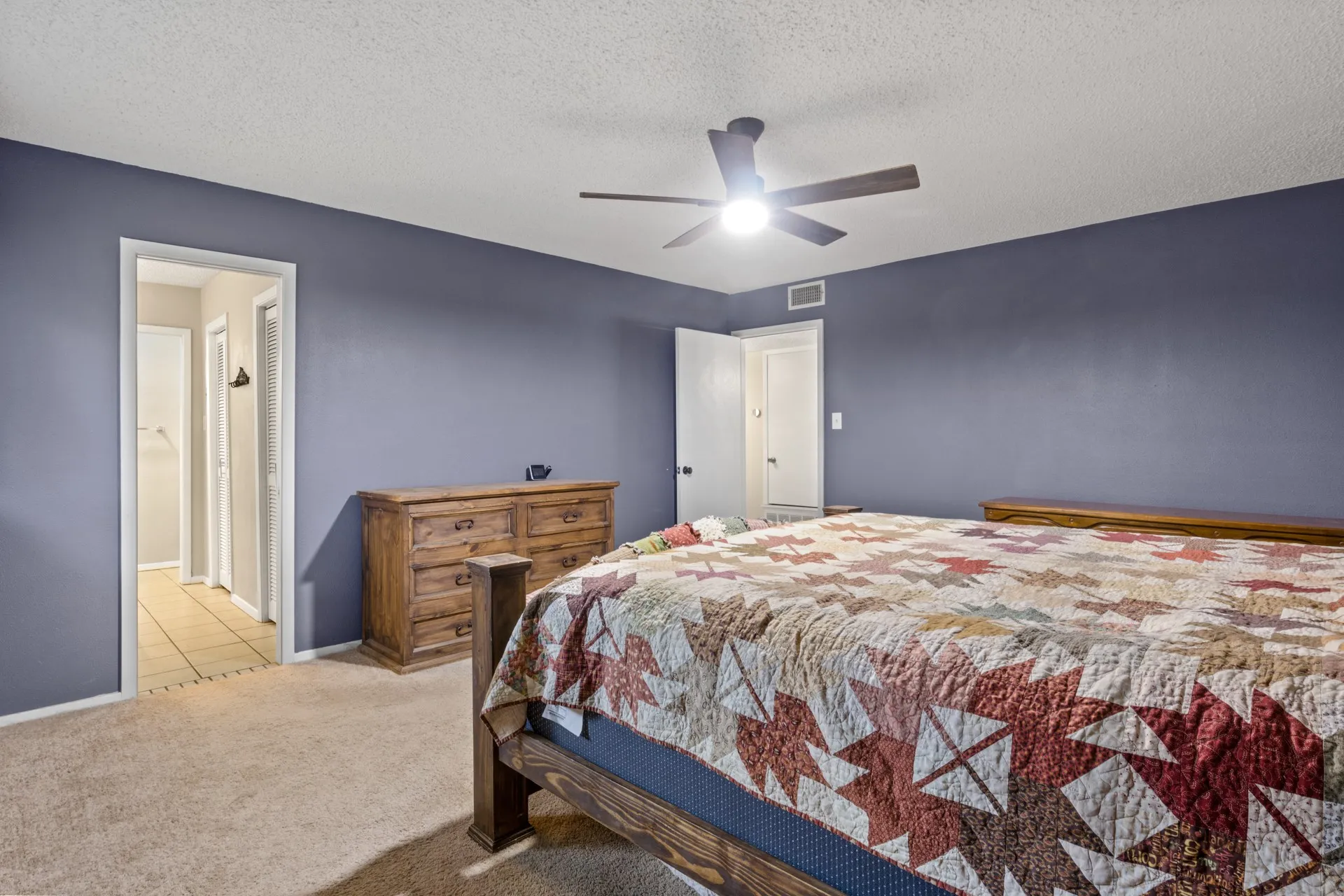 Single Family Residence For Sale in Camp County , 195 County Road 4164, Pittsburg, Texas 75686, 3 Bedroom, 2 Bathroom, 2 Garage spaces, 2,802 Sqft, built in 1980, mls#21133813, Real Estate Agent in Pittsburg, Homes For Sale in Camp county, Homes For Sale in Pittsburg, Realtor in Pittsburg Texas, Real Estate Brokerage Independent Realty Texas, Luminita Cordes Realtor