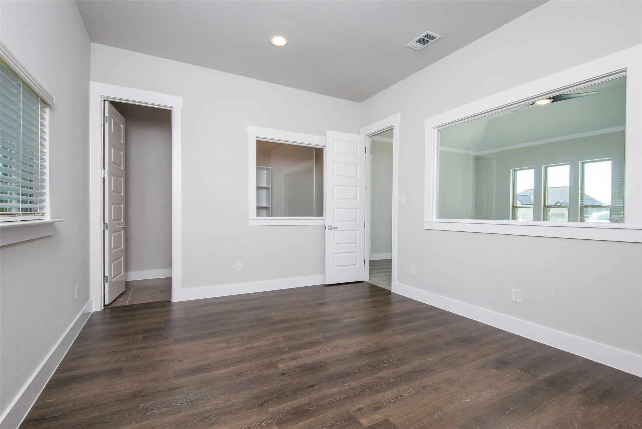 Example of floorplan. Selections to be customized by buyer.