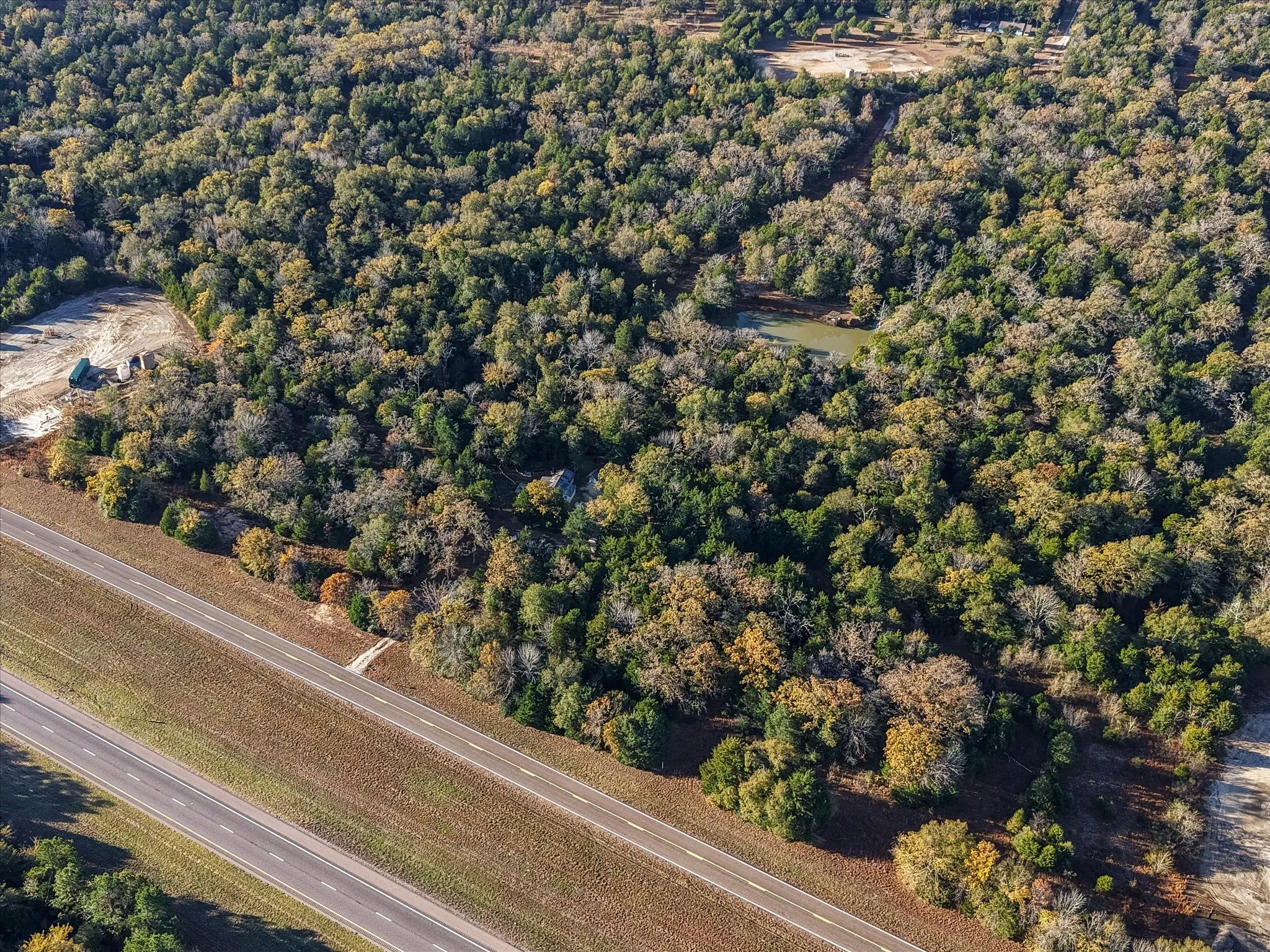 Single Family Residence For Sale in Freestone County , 734 Interstate Hwy 45 S, Teague, Texas 75860, 1 Bedroom, 1 Bathroom, Garage spaces, 600 Sqft, built in 2023, Preowned, Price $99,900, mls#21133215, Real Estate Agent in Teague, Homes For Sale in Freestone county, Homes For Sale in Teague, Realtor in Teague Texas, Real Estate Brokerage Independent Realty Texas, Luminita Cordes Realtor