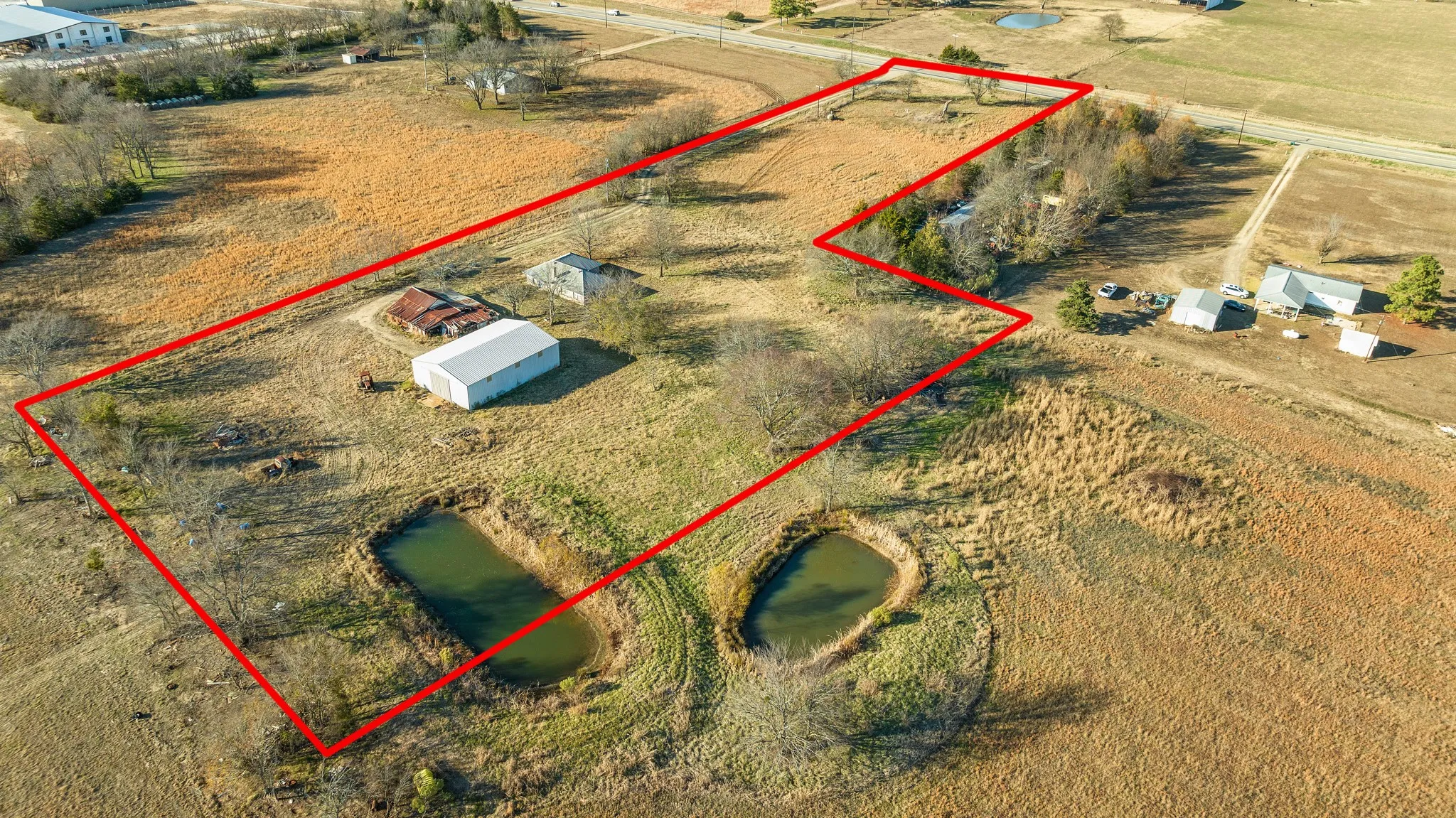 Single Family Residence For Sale in Lamar County , 109 PRIVATE RD 24980, Brookston, Texas 75421, 1 Bedroom, 2 Bathroom, Garage spaces, 1,440 Sqft, built in 1993, mls#21133867, Real Estate Agent in Brookston, Homes For Sale in Lamar county, Homes For Sale in Brookston, Realtor in Brookston Texas, Real Estate Brokerage Independent Realty Texas, Luminita Cordes Realtor