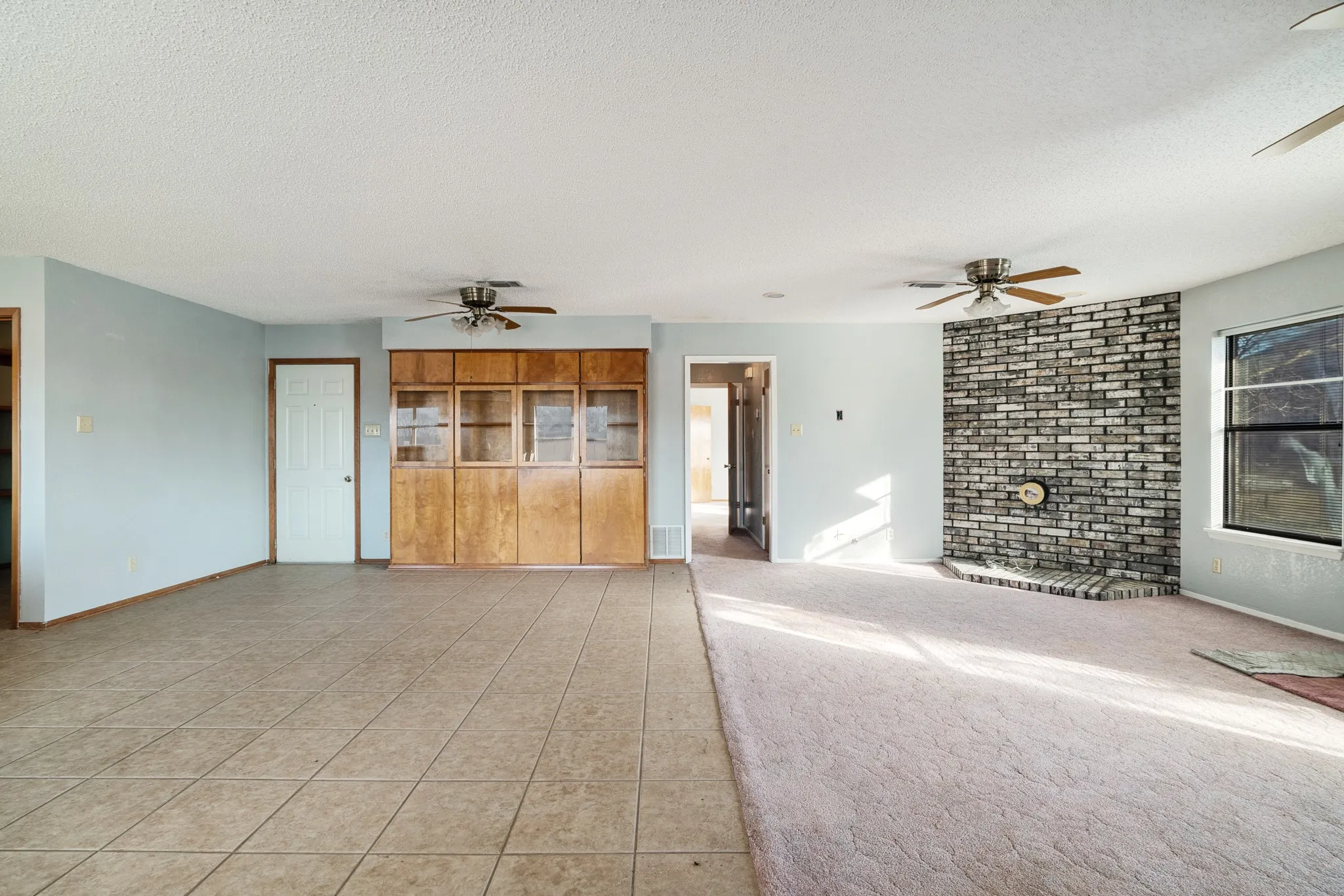 Single Family Residence For Sale in Lamar County , 109 PRIVATE RD 24980, Brookston, Texas 75421, 1 Bedroom, 2 Bathroom, Garage spaces, 1,440 Sqft, built in 1993, mls#21133867, Real Estate Agent in Brookston, Homes For Sale in Lamar county, Homes For Sale in Brookston, Realtor in Brookston Texas, Real Estate Brokerage Independent Realty Texas, Luminita Cordes Realtor
