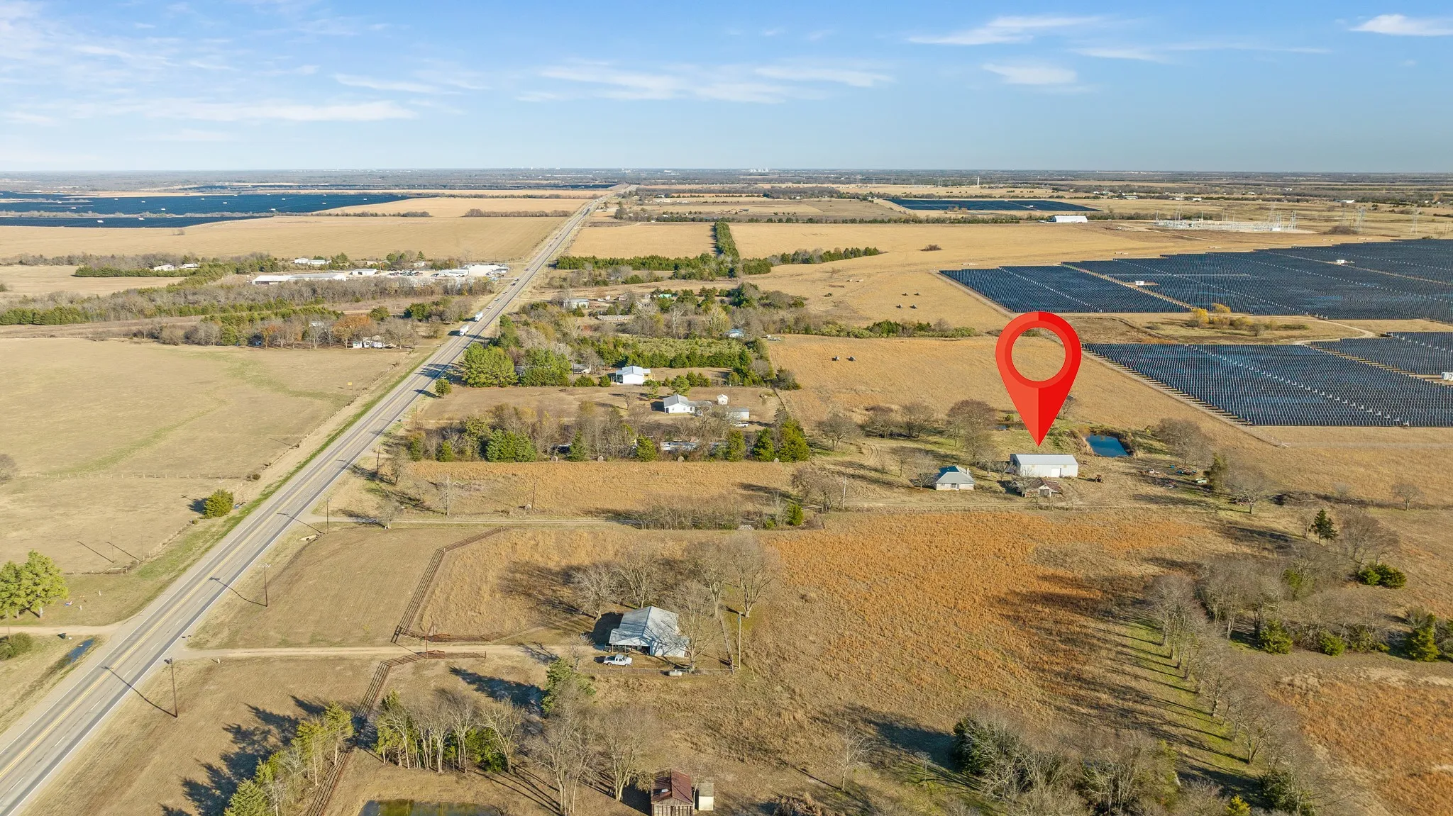 Single Family Residence For Sale in Lamar County , 109 PRIVATE RD 24980, Brookston, Texas 75421, 1 Bedroom, 2 Bathroom, Garage spaces, 1,440 Sqft, built in 1993, mls#21133867, Real Estate Agent in Brookston, Homes For Sale in Lamar county, Homes For Sale in Brookston, Realtor in Brookston Texas, Real Estate Brokerage Independent Realty Texas, Luminita Cordes Realtor