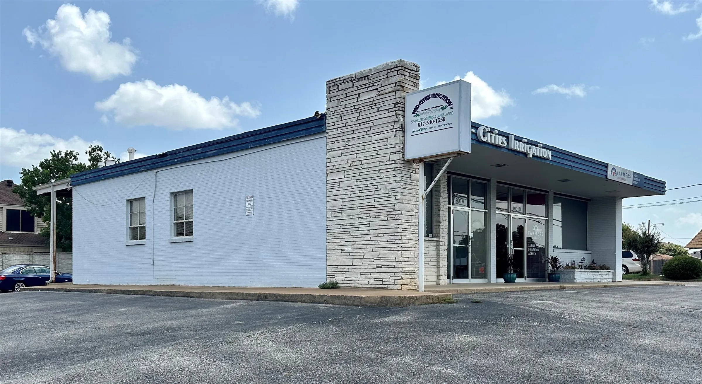 Office For Sale in Tarrant County , 1901 Bedford Road, Bedford, Texas 76021, 0, 0, Garage spaces, 0 Sqft, built in 1957, Preowned, Price $680,000, mls#21118807, Real Estate Agent in Bedford, Homes For Sale in Tarrant county, Homes For Sale in Bedford, Realtor in Bedford Texas, Real Estate Brokerage Independent Realty Texas, Luminita Cordes Realtor
