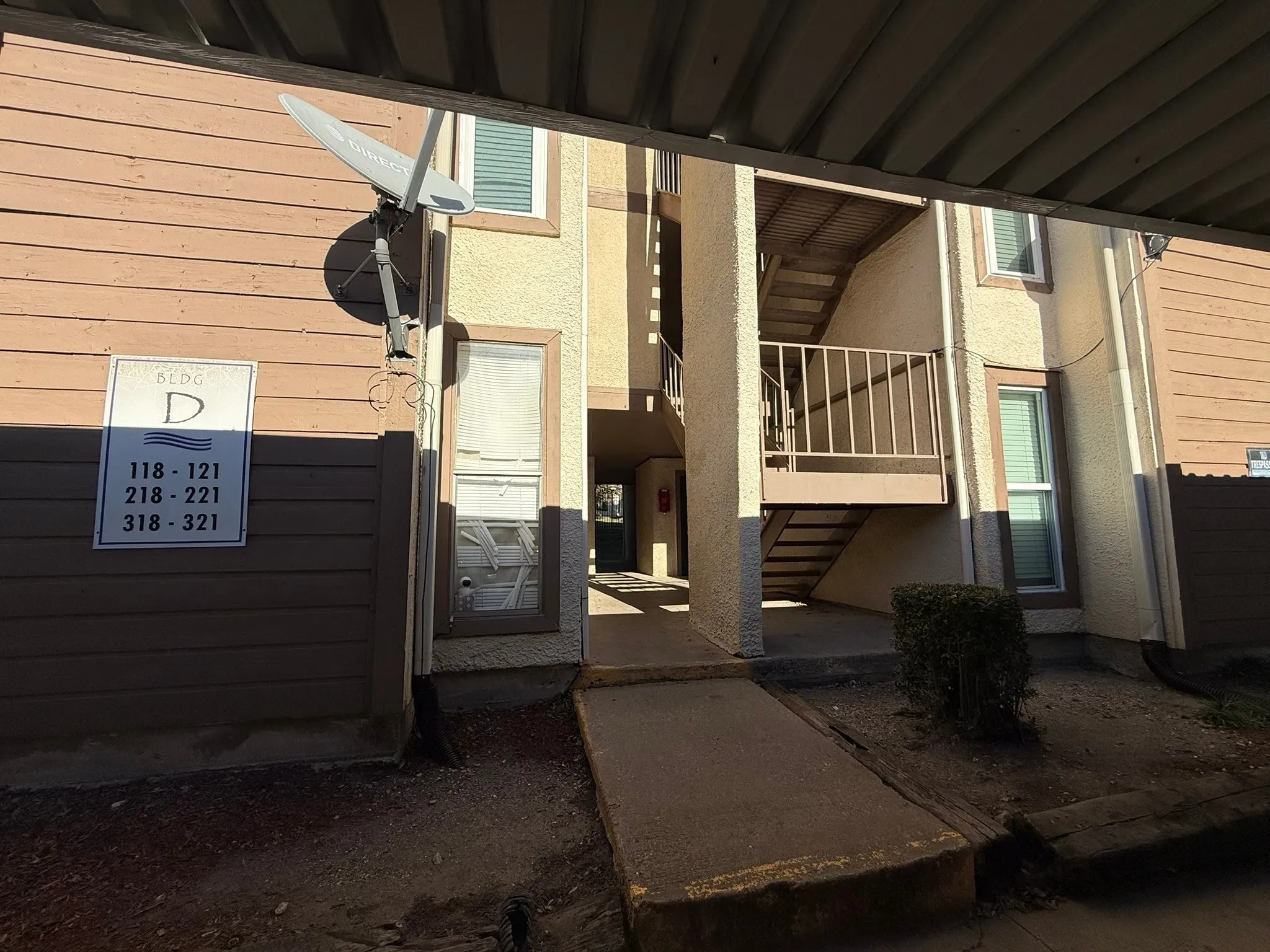 Condominium For Sale in Dallas County , 6050 Melody Lane 318, Dallas, Texas 75231, 1 Bedroom, 1 Bathroom, Garage spaces, 787 Sqft, built in 1979, mls#21133492, Real Estate Agent in Dallas, Homes For Sale in Dallas county, Homes For Sale in Dallas, Realtor in Dallas Texas, Real Estate Brokerage Independent Realty Texas, Luminita Cordes Realtor