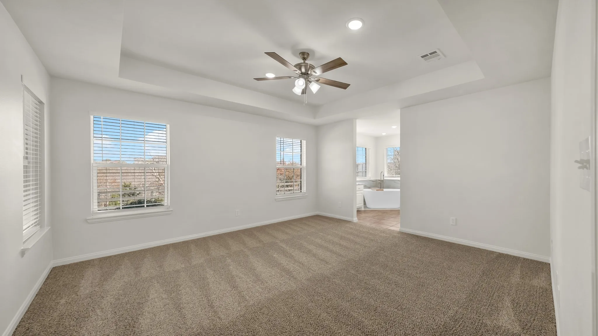 Single Family Residence For Sale in Parker County , 1735 Woodridge Court, Aledo, Texas 76008, 4 Bedroom, 3 Bathroom, 2 Garage spaces, 2,664 Sqft, built in 2005, mls#21131025, Real Estate Agent in Aledo, Homes For Sale in Parker county, Homes For Sale in Aledo, Realtor in Aledo Texas, Real Estate Brokerage Independent Realty Texas, Luminita Cordes Realtor
