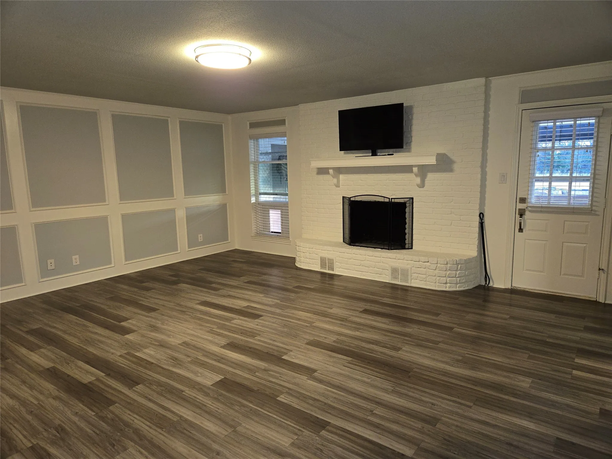 Single Family Residence For Sale in Collin County , 2252 County Road 342, Mc Kinney, Texas 75071, 8 Bedroom, 6 Bathroom, 2 Garage spaces, 4,700 Sqft, built in 1981, mls#21133947, Real Estate Agent in Mc Kinney, Homes For Sale in Collin county, Homes For Sale in Mc Kinney, Realtor in Mc Kinney Texas, Real Estate Brokerage Independent Realty Texas, Luminita Cordes Realtor