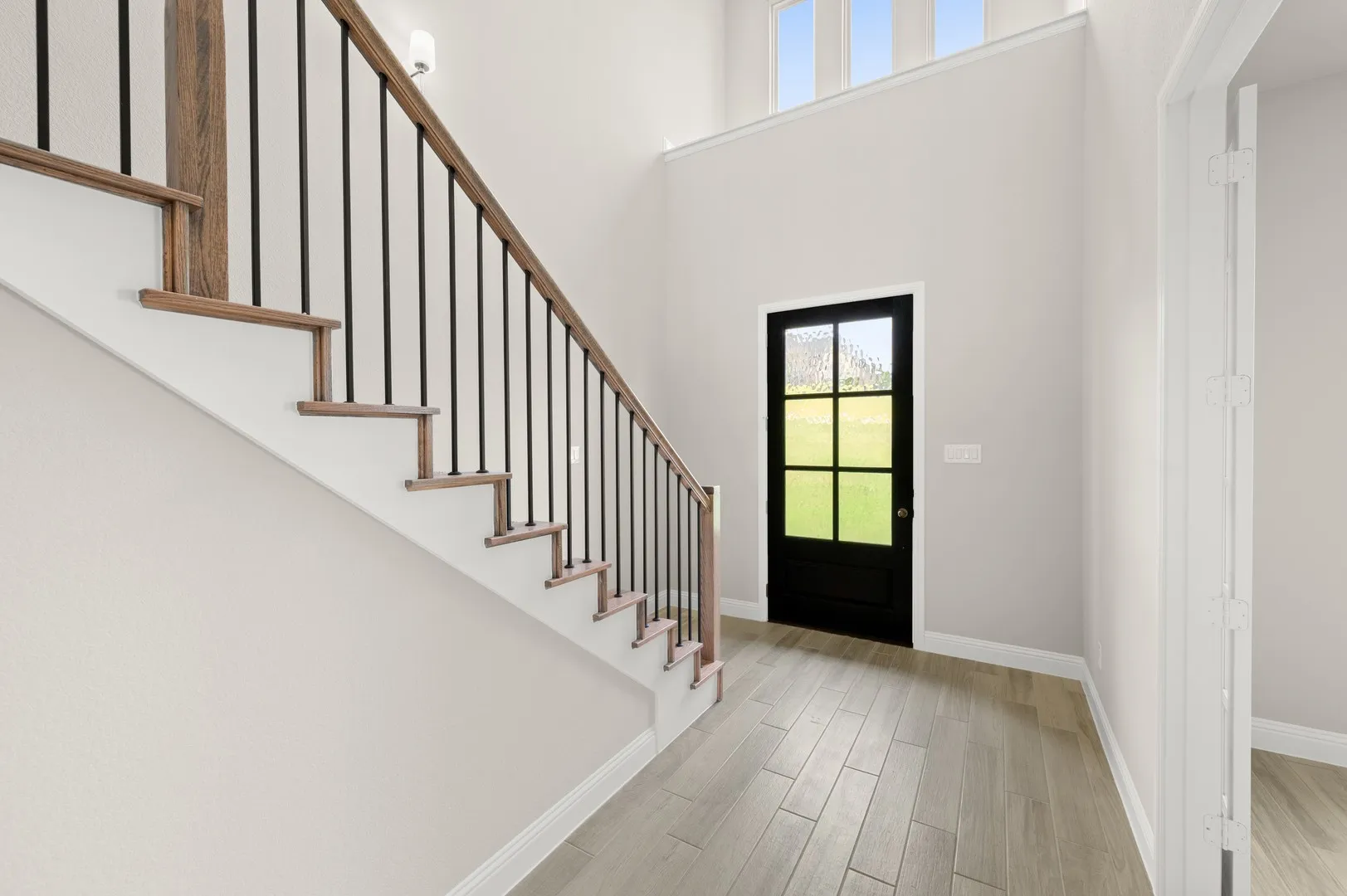 127 Oak Meadow- Entry-1