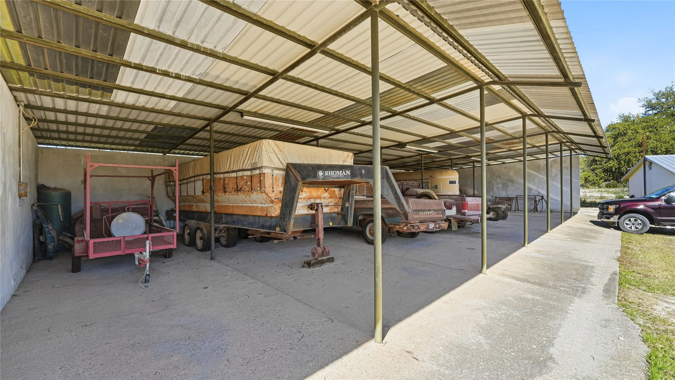 Farm For Sale in Val Verde County , TBD US HWY 377, Del Rio, Texas 78840, 3 Bedrooms, 2 Bathrooms, 1 Garage spaces, 2,700 Sqft, built in 1958, Preowned, Price $4,800,000, mls#21133713, Real Estate Agent in Del Rio, Homes For Sale in Val Verde county, Homes For Sale in Del Rio, Realtor in Del Rio Texas, Real Estate Brokerage Independent Realty Texas, Luminita Cordes Realtor