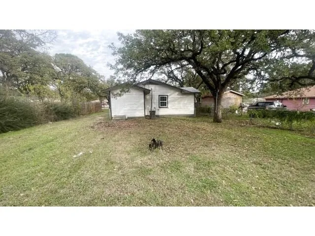 Single Family Residence For Sale in Tarrant County , 4518 Erath Street, Fort Worth, Texas 76119, 4 Bedroom, 2 Bathroom, Garage spaces, 1,392 Sqft, built in 1962, mls#21134233, Real Estate Agent in Fort Worth, Homes For Sale in Tarrant county, Homes For Sale in Fort Worth, Realtor in Fort Worth Texas, Real Estate Brokerage Independent Realty Texas, Luminita Cordes Realtor