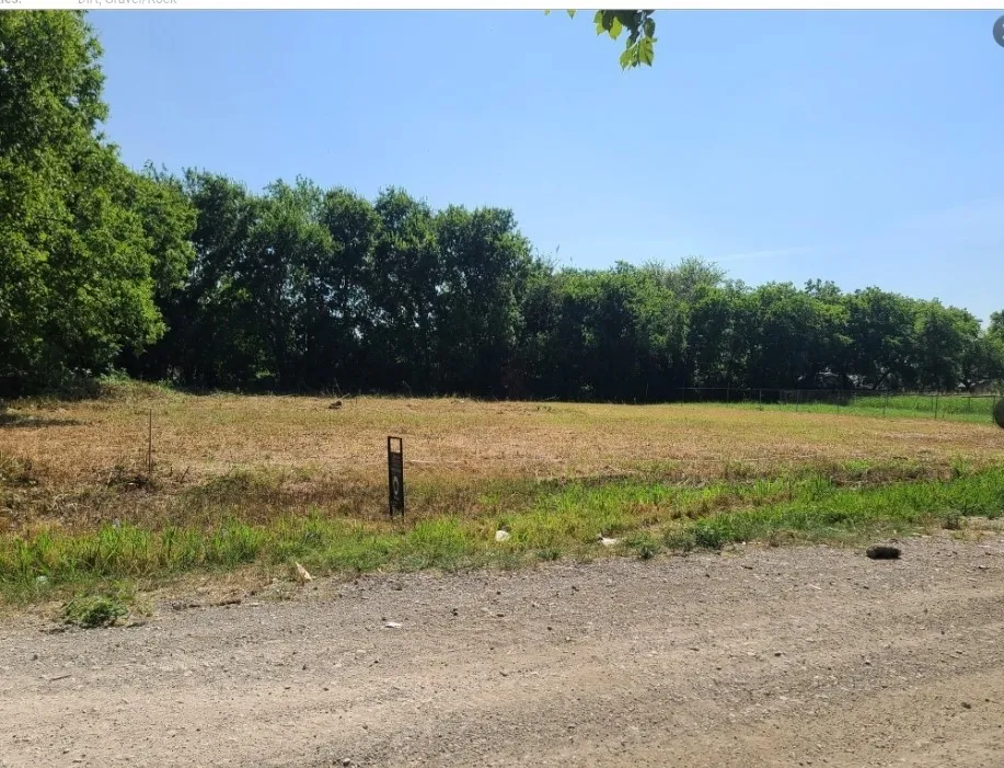 Unimproved Land For Sale in Dallas County , 3218 Claibourne Boulevard, Dallas, Texas 75212, 0, 0, Garage spaces, 0 Sqft, built in 0, Price $41,900, mls#21134560, Real Estate Agent in Dallas, Homes For Sale in Dallas county, Homes For Sale in Dallas, Realtor in Dallas Texas, Real Estate Brokerage Independent Realty Texas, Luminita Cordes Realtor