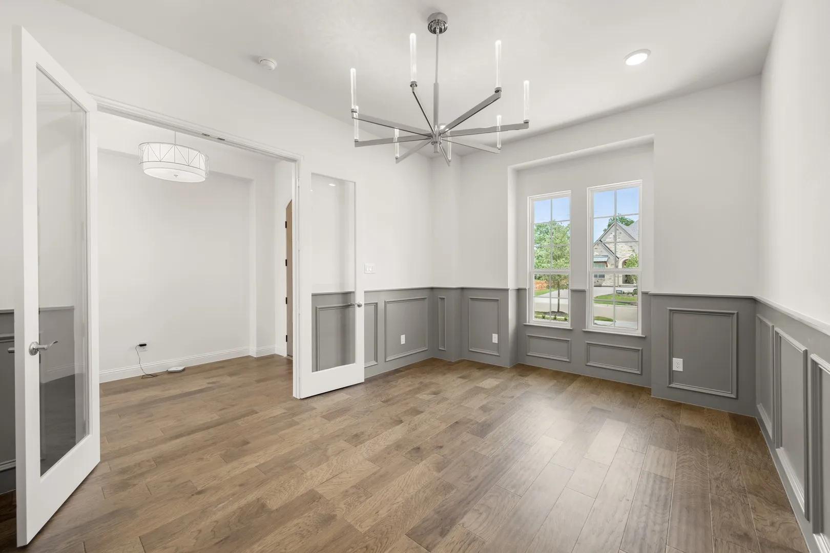 4718 Hawthorn Hills- Kitchen-2
