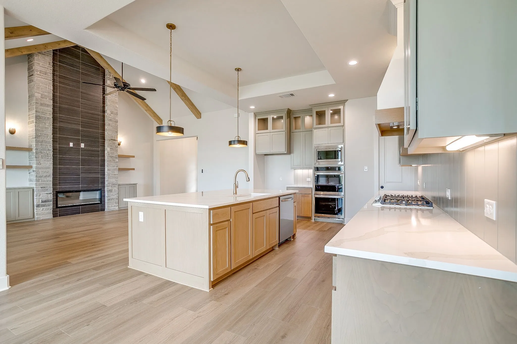 Single Family Residence For Sale in Ellis County , 136 Lana Garden Way, Waxahachie, Texas 75165, 4 Bedroom, 3 Bathroom, 3 Garage spaces, 2,719 Sqft, built in 2025, New Construction - Complete, mls#21134439, Real Estate Agent in Waxahachie, Homes For Sale in Ellis county, Homes For Sale in Waxahachie, Realtor in Waxahachie Texas, Real Estate Brokerage Independent Realty Texas, Luminita Cordes Realtor