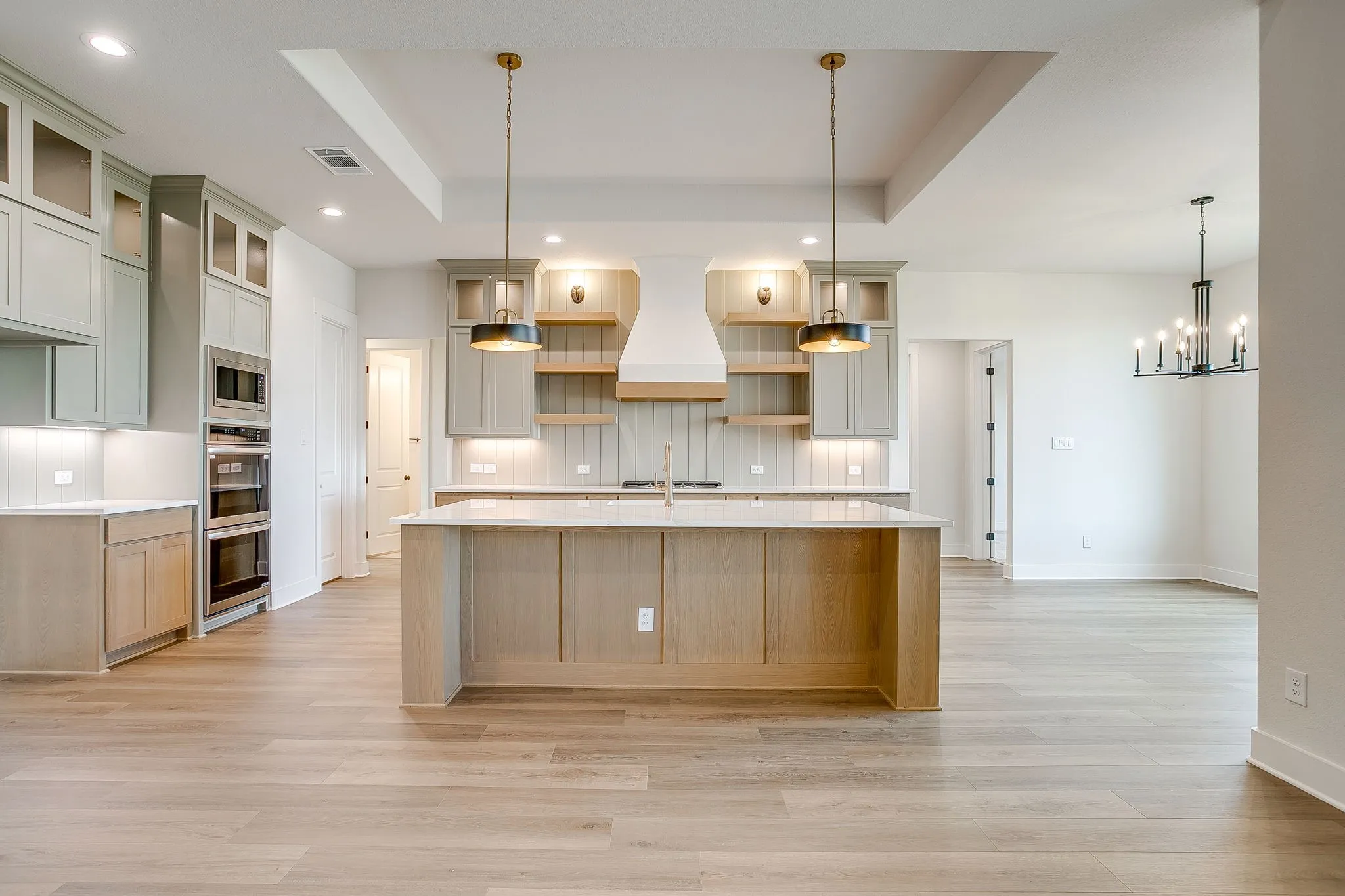 Single Family Residence For Sale in Ellis County , 136 Lana Garden Way, Waxahachie, Texas 75165, 4 Bedroom, 3 Bathroom, 3 Garage spaces, 2,719 Sqft, built in 2025, New Construction - Complete, mls#21134439, Real Estate Agent in Waxahachie, Homes For Sale in Ellis county, Homes For Sale in Waxahachie, Realtor in Waxahachie Texas, Real Estate Brokerage Independent Realty Texas, Luminita Cordes Realtor