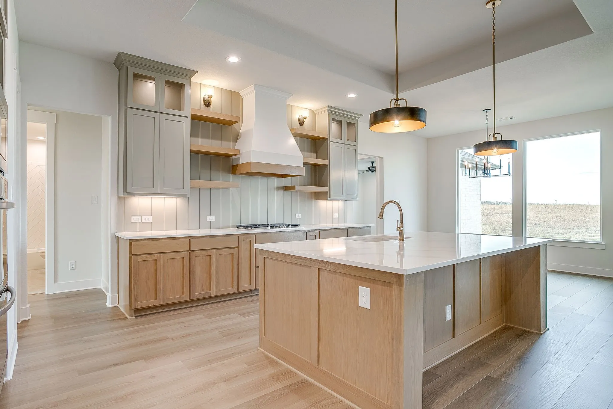 Single Family Residence For Sale in Ellis County , 136 Lana Garden Way, Waxahachie, Texas 75165, 4 Bedroom, 3 Bathroom, 3 Garage spaces, 2,719 Sqft, built in 2025, New Construction - Complete, mls#21134439, Real Estate Agent in Waxahachie, Homes For Sale in Ellis county, Homes For Sale in Waxahachie, Realtor in Waxahachie Texas, Real Estate Brokerage Independent Realty Texas, Luminita Cordes Realtor