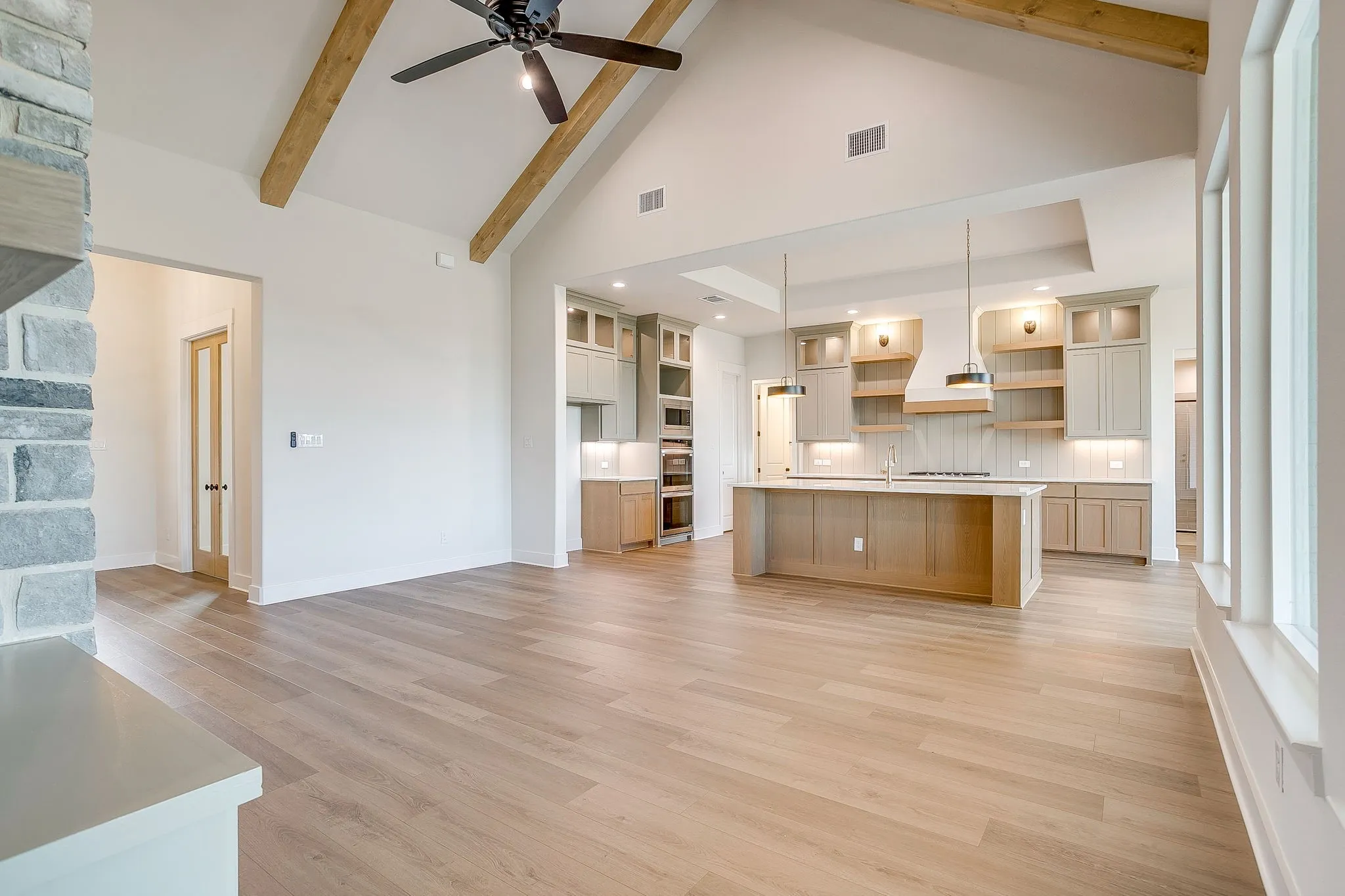 Single Family Residence For Sale in Ellis County , 136 Lana Garden Way, Waxahachie, Texas 75165, 4 Bedroom, 3 Bathroom, 3 Garage spaces, 2,719 Sqft, built in 2025, New Construction - Complete, mls#21134439, Real Estate Agent in Waxahachie, Homes For Sale in Ellis county, Homes For Sale in Waxahachie, Realtor in Waxahachie Texas, Real Estate Brokerage Independent Realty Texas, Luminita Cordes Realtor