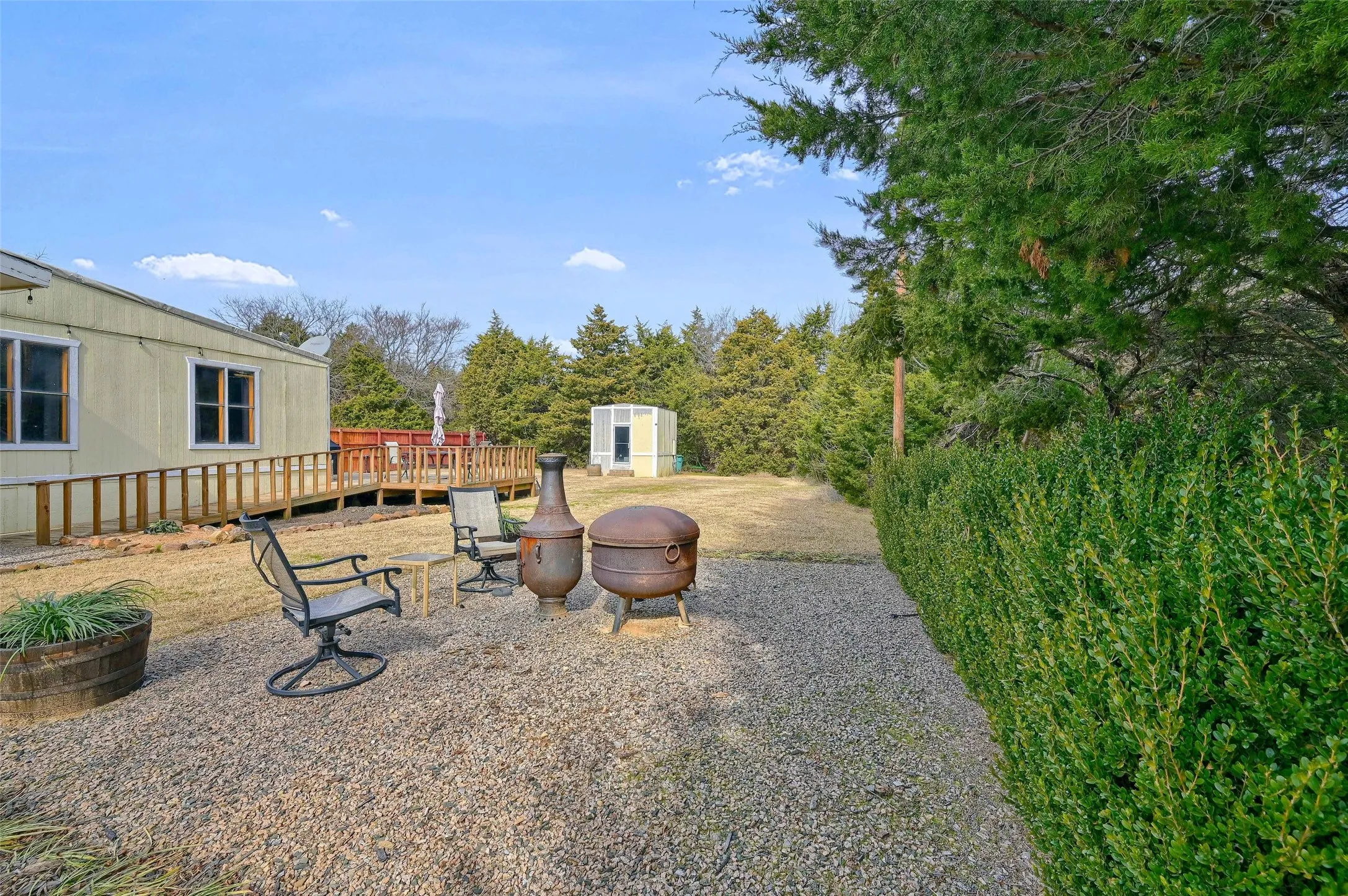 Single Family Residence For Sale in Grayson County , 2447 Cemetery Road, Pottsboro, Texas 75076, 2 Bedrooms, 1 Bathroom, Garage spaces, 1,652 Sqft, built in 1984, Preowned, Price $370,000, mls#21133872, Real Estate Agent in Pottsboro, Homes For Sale in Grayson county, Homes For Sale in Pottsboro, Realtor in Pottsboro Texas, Real Estate Brokerage Independent Realty Texas, Luminita Cordes Realtor