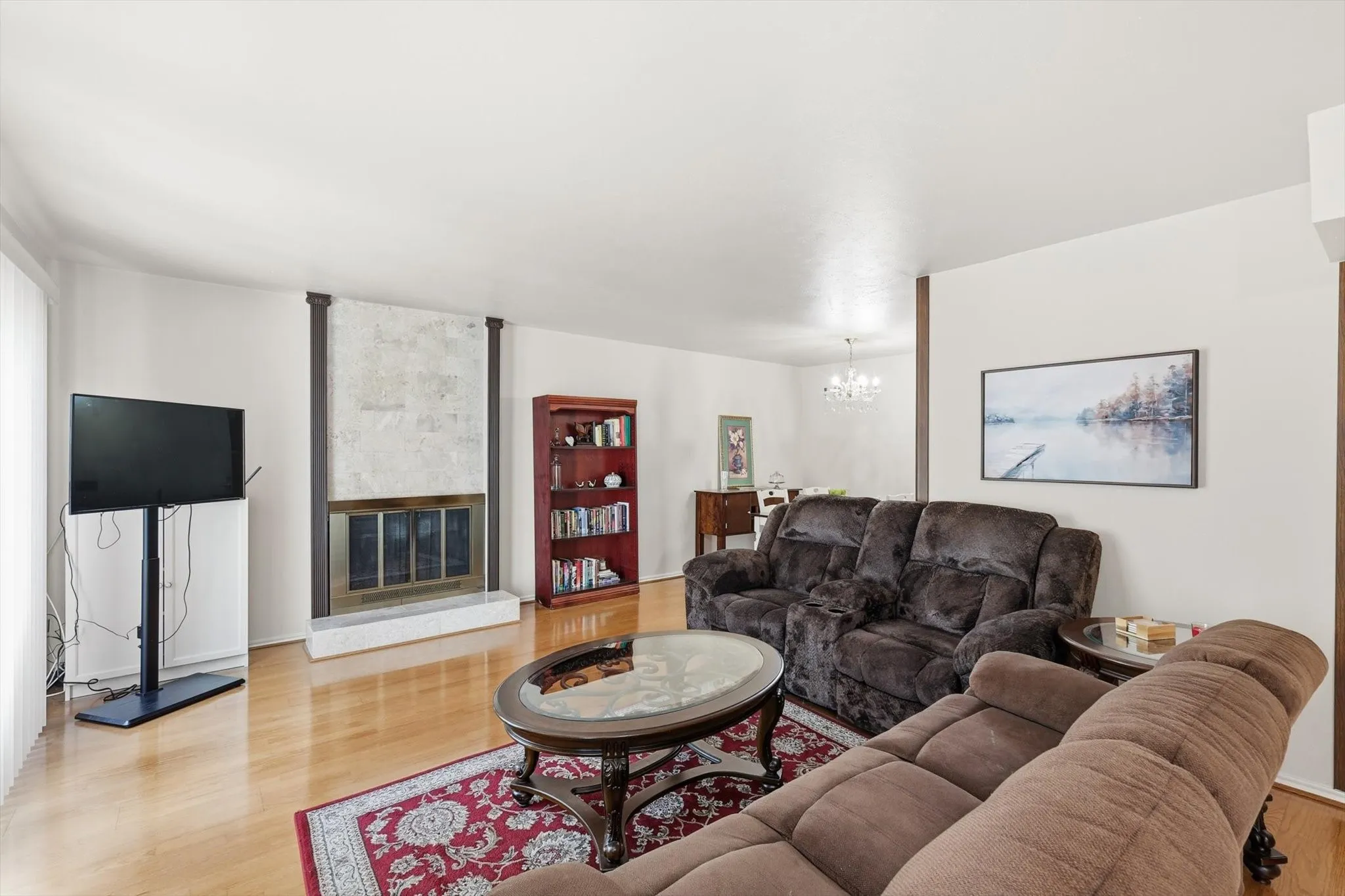 Condominium For Sale in Collin County , 2646 Custer Parkway D, Richardson, Texas 75080, 3 Bedroom, 3 Bathroom, Garage spaces, 1,824 Sqft, built in 1973, Price $275,000, mls#21133140, Real Estate Agent in Richardson, Homes For Sale in Collin county, Homes For Sale in Richardson, Realtor in Richardson Texas, Real Estate Brokerage Independent Realty Texas, Luminita Cordes Realtor