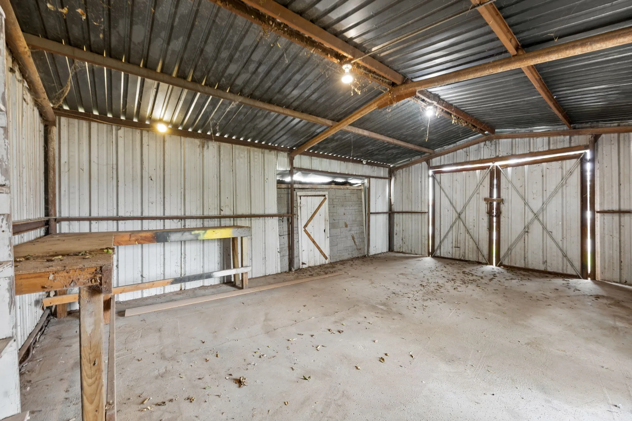 Single Family Residence For Sale in San Saba County , 1002 W Woodlawn Street, San Saba, Texas 76877, 3 Bedroom, 1 Bathroom, Garage spaces, 1,497 Sqft, built in 1945, Preowned, mls#21135076, Real Estate Agent in San Saba, Homes For Sale in San Saba county, Homes For Sale in San Saba, Realtor in San Saba Texas, Real Estate Brokerage Independent Realty Texas, Luminita Cordes Realtor