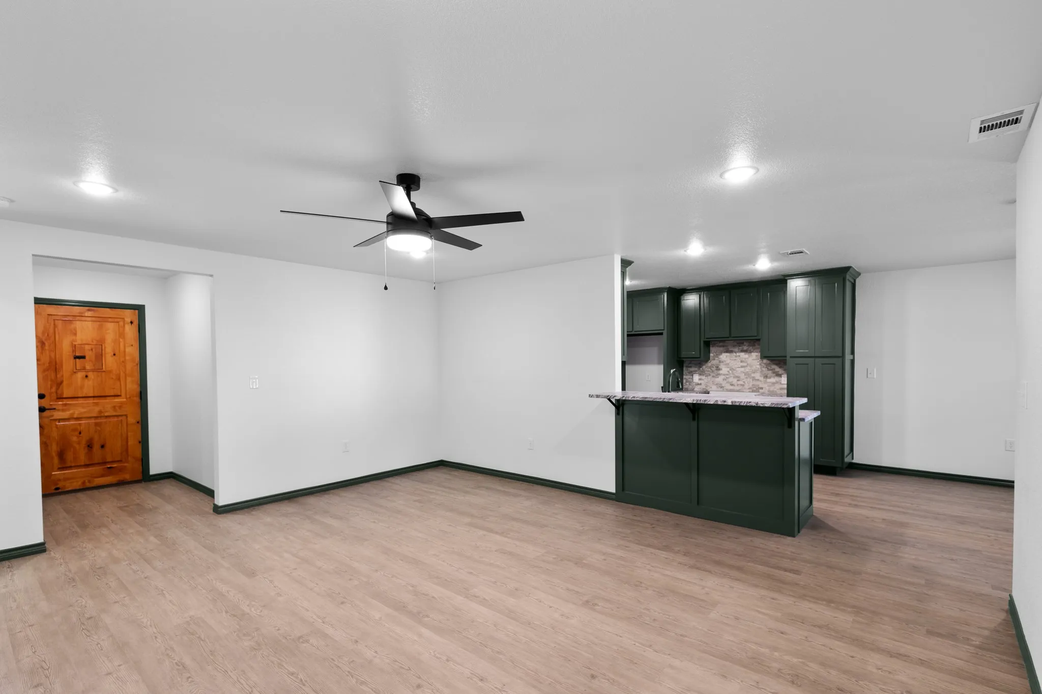 Single Family Residence For Sale in Montague County , 303 E Bois D Arc, Nocona, Texas 76255, 3 Bedroom, 2 Bathroom, 1 Garage spaces, 1,350 Sqft, built in 2025, New Construction - Complete, mls#21135257, Real Estate Agent in Nocona, Homes For Sale in Montague county, Homes For Sale in Nocona, Realtor in Nocona Texas, Real Estate Brokerage Independent Realty Texas, Luminita Cordes Realtor