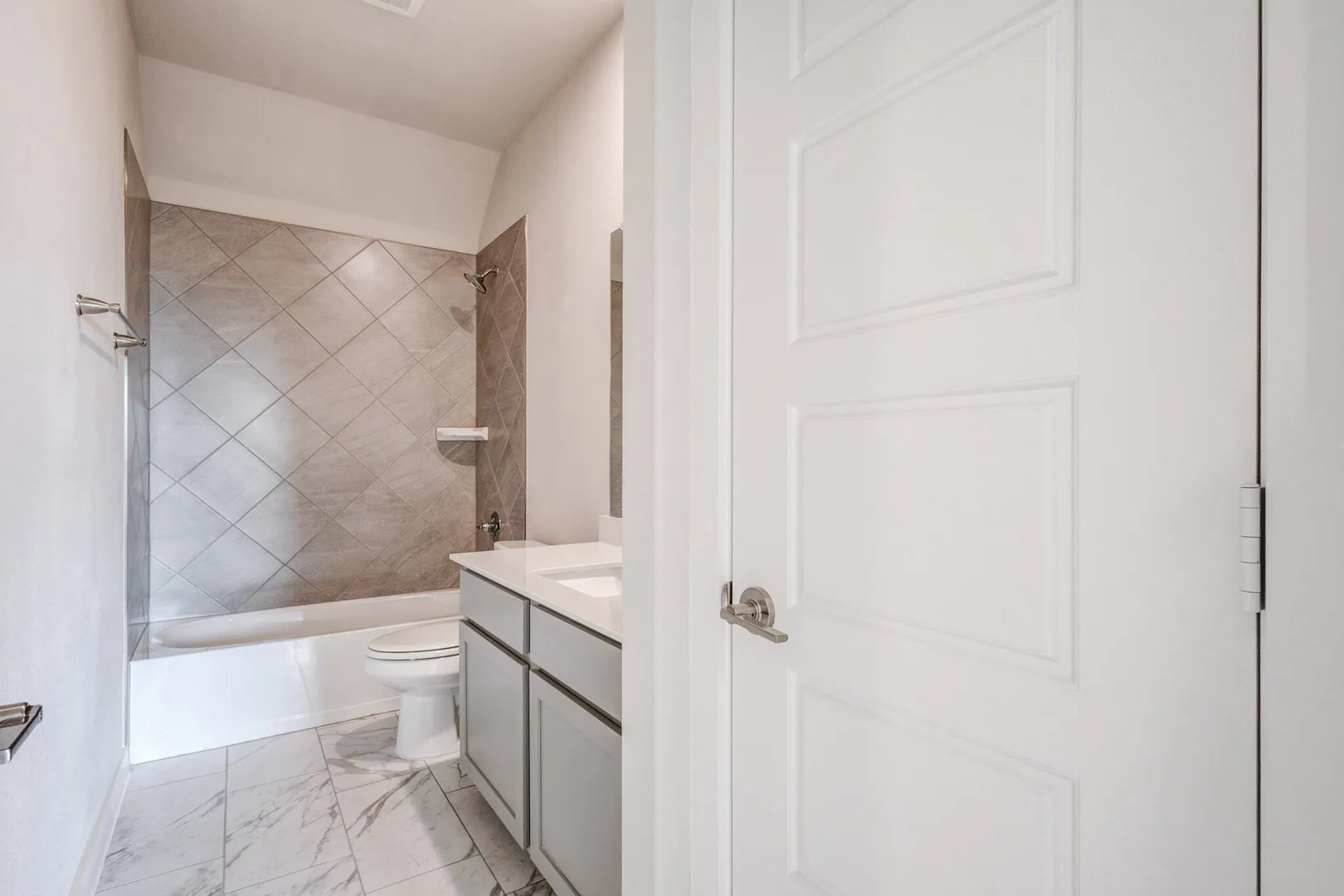 28_IMG_2556_57_58_59_60IMG_2556_57_58_59_60_mls