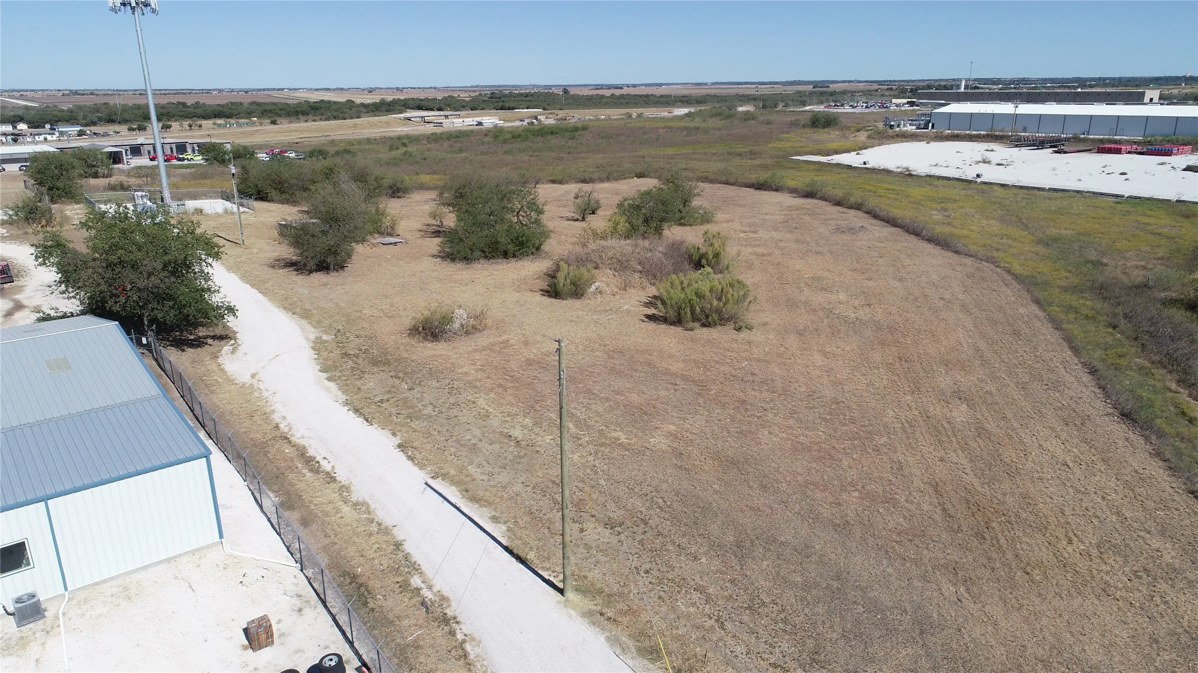 Industrial For Rent in Hill County , 117 Industrial Loop, Hillsboro, Texas 76645, 0, 0, Garage spaces, 0 Sqft, built in 0, Unknown, Price $2,000, mls#21128581, Real Estate Agent in Hillsboro, Homes For Rent in Hill county, Homes For Rent in Hillsboro, Realtor in Hillsboro Texas, Real Estate Brokerage Independent Realty Texas, Luminita Cordes Realtor