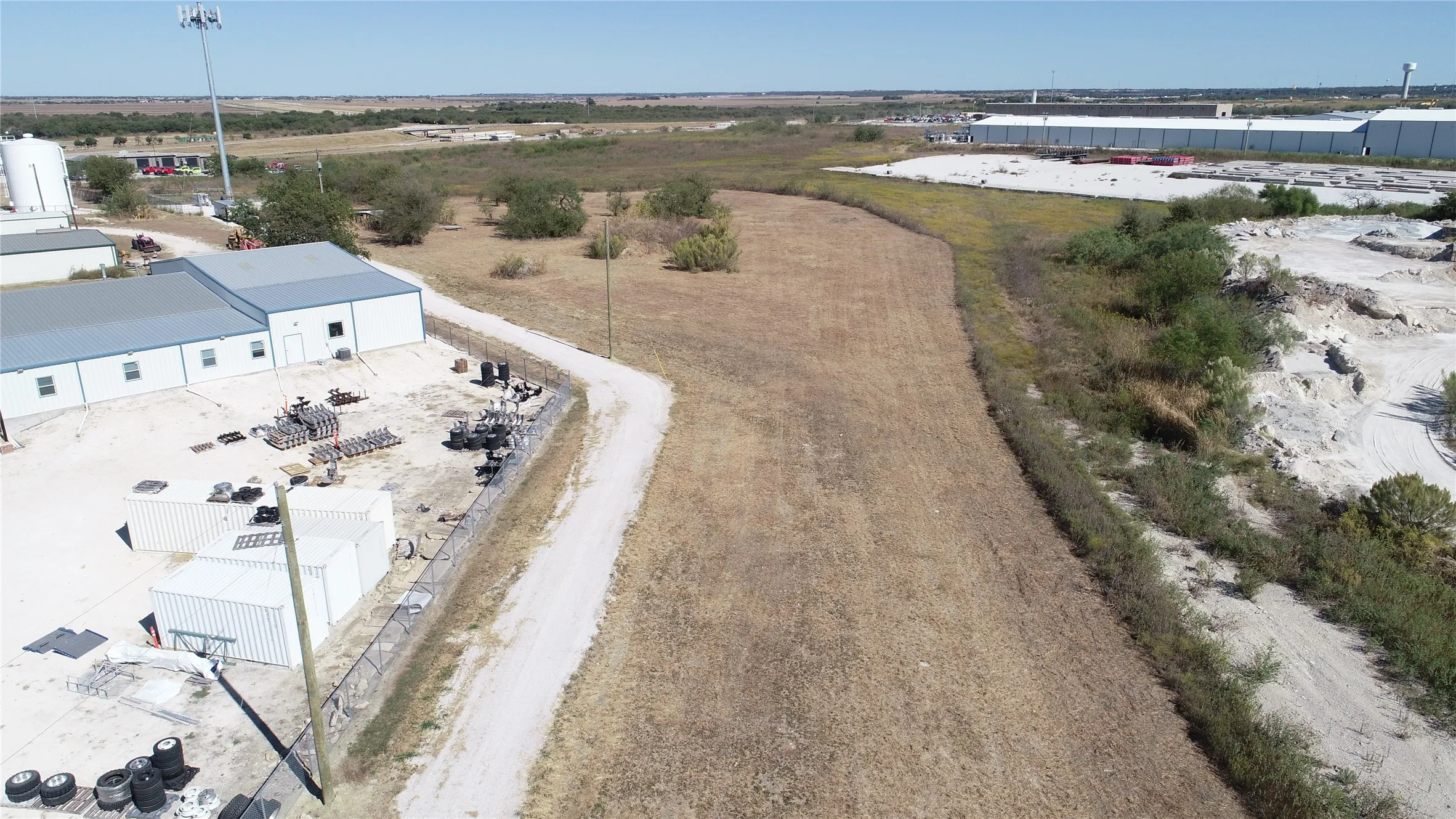 Industrial For Rent in Hill County , 117 Industrial Loop, Hillsboro, Texas 76645, 0, 0, Garage spaces, 0 Sqft, built in 0, Unknown, Price $2,000, mls#21128581, Real Estate Agent in Hillsboro, Homes For Rent in Hill county, Homes For Rent in Hillsboro, Realtor in Hillsboro Texas, Real Estate Brokerage Independent Realty Texas, Luminita Cordes Realtor