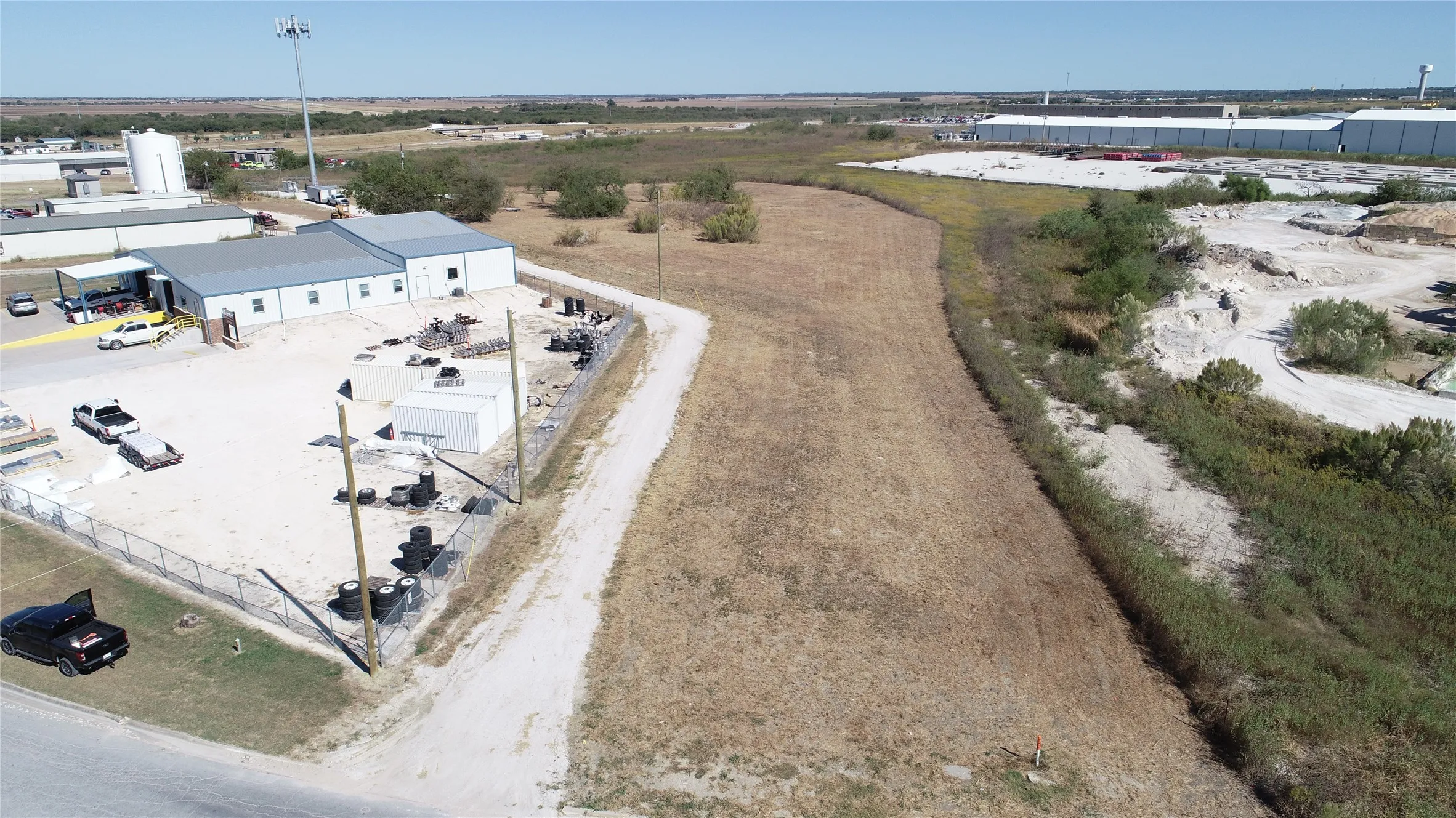 Industrial For Rent in Hill County , 117 Industrial Loop, Hillsboro, Texas 76645, 0, 0, Garage spaces, 0 Sqft, built in 0, Unknown, Price $2,000, mls#21128581, Real Estate Agent in Hillsboro, Homes For Rent in Hill county, Homes For Rent in Hillsboro, Realtor in Hillsboro Texas, Real Estate Brokerage Independent Realty Texas, Luminita Cordes Realtor