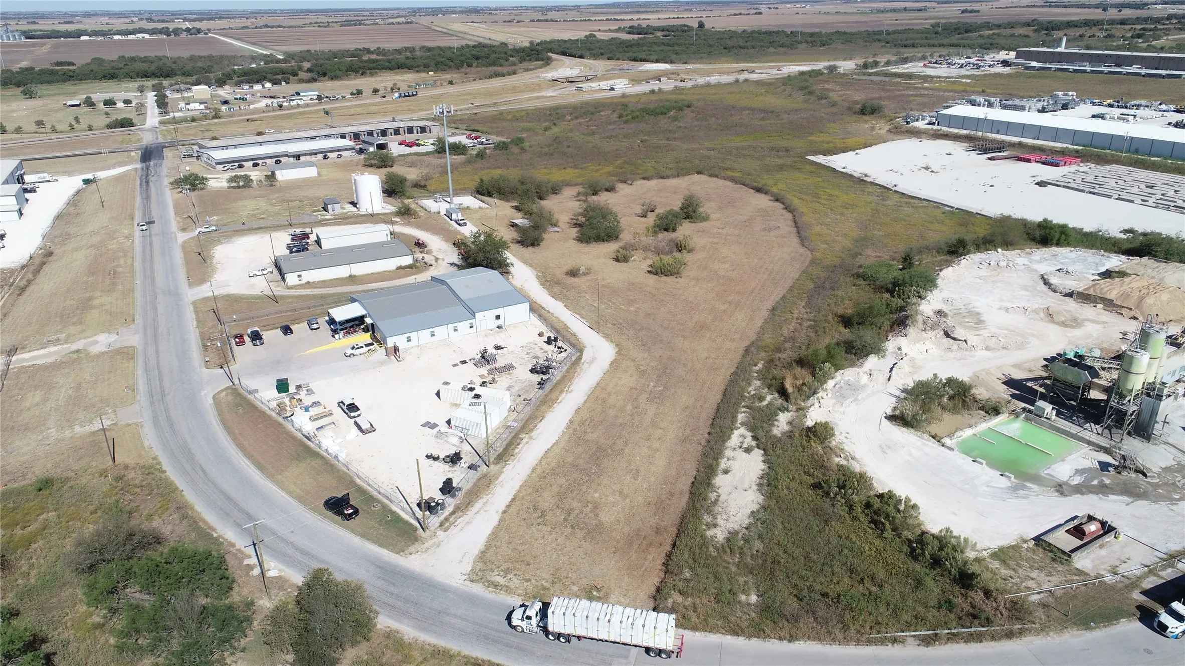 Industrial For Rent in Hill County , 117 Industrial Loop, Hillsboro, Texas 76645, 0, 0, Garage spaces, 0 Sqft, built in 0, Unknown, Price $2,000, mls#21128581, Real Estate Agent in Hillsboro, Homes For Rent in Hill county, Homes For Rent in Hillsboro, Realtor in Hillsboro Texas, Real Estate Brokerage Independent Realty Texas, Luminita Cordes Realtor