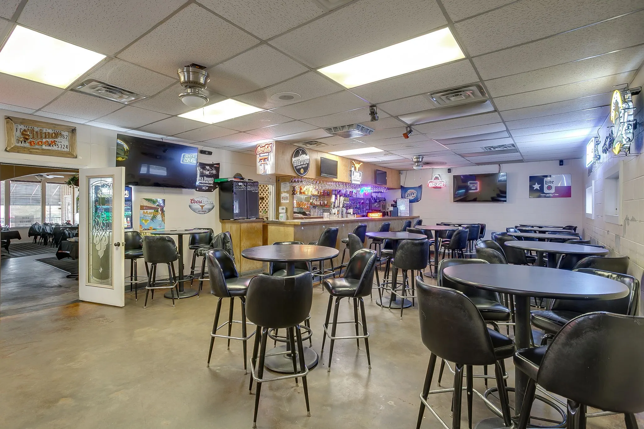 Business For Sale in Young County , 1111 State Highway 16 S, Graham, Texas 76450, 0, 0, Garage spaces, 5,000 Sqft, built in 1983, Preowned, Price $999,999, mls#21130438, Real Estate Agent in Graham, Homes For Sale in Young county, Homes For Sale in Graham, Realtor in Graham Texas, Real Estate Brokerage Independent Realty Texas, Luminita Cordes Realtor