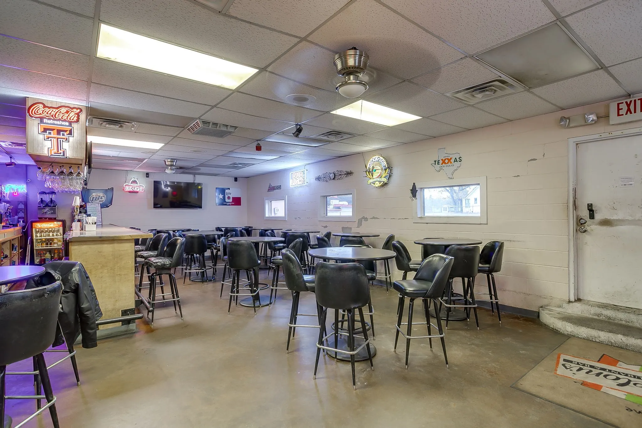 Business For Sale in Young County , 1111 State Highway 16 S, Graham, Texas 76450, 0, 0, Garage spaces, 5,000 Sqft, built in 1983, Preowned, Price $999,999, mls#21130438, Real Estate Agent in Graham, Homes For Sale in Young county, Homes For Sale in Graham, Realtor in Graham Texas, Real Estate Brokerage Independent Realty Texas, Luminita Cordes Realtor