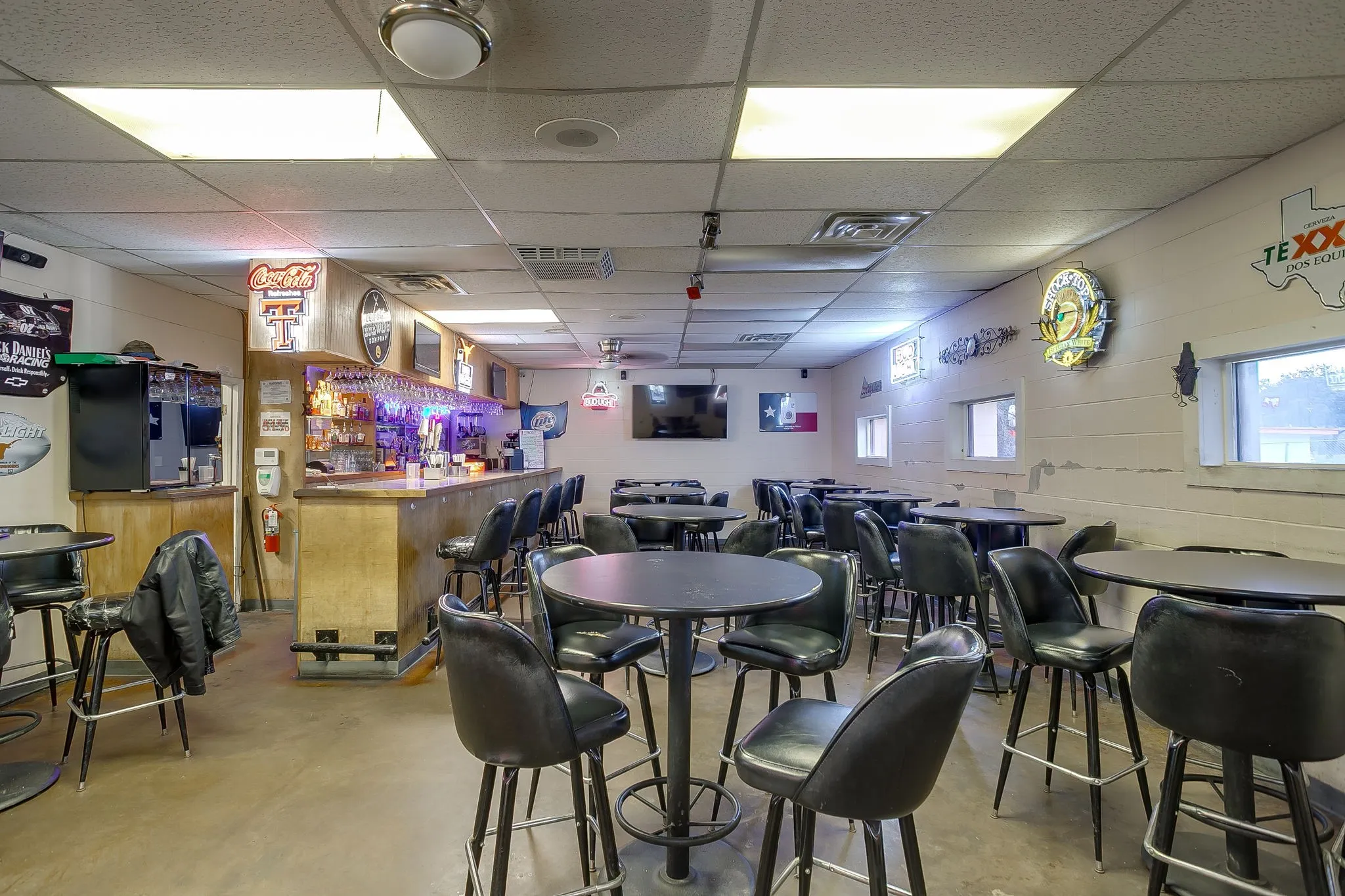 Business For Sale in Young County , 1111 State Highway 16 S, Graham, Texas 76450, 0, 0, Garage spaces, 5,000 Sqft, built in 1983, Preowned, Price $999,999, mls#21130438, Real Estate Agent in Graham, Homes For Sale in Young county, Homes For Sale in Graham, Realtor in Graham Texas, Real Estate Brokerage Independent Realty Texas, Luminita Cordes Realtor