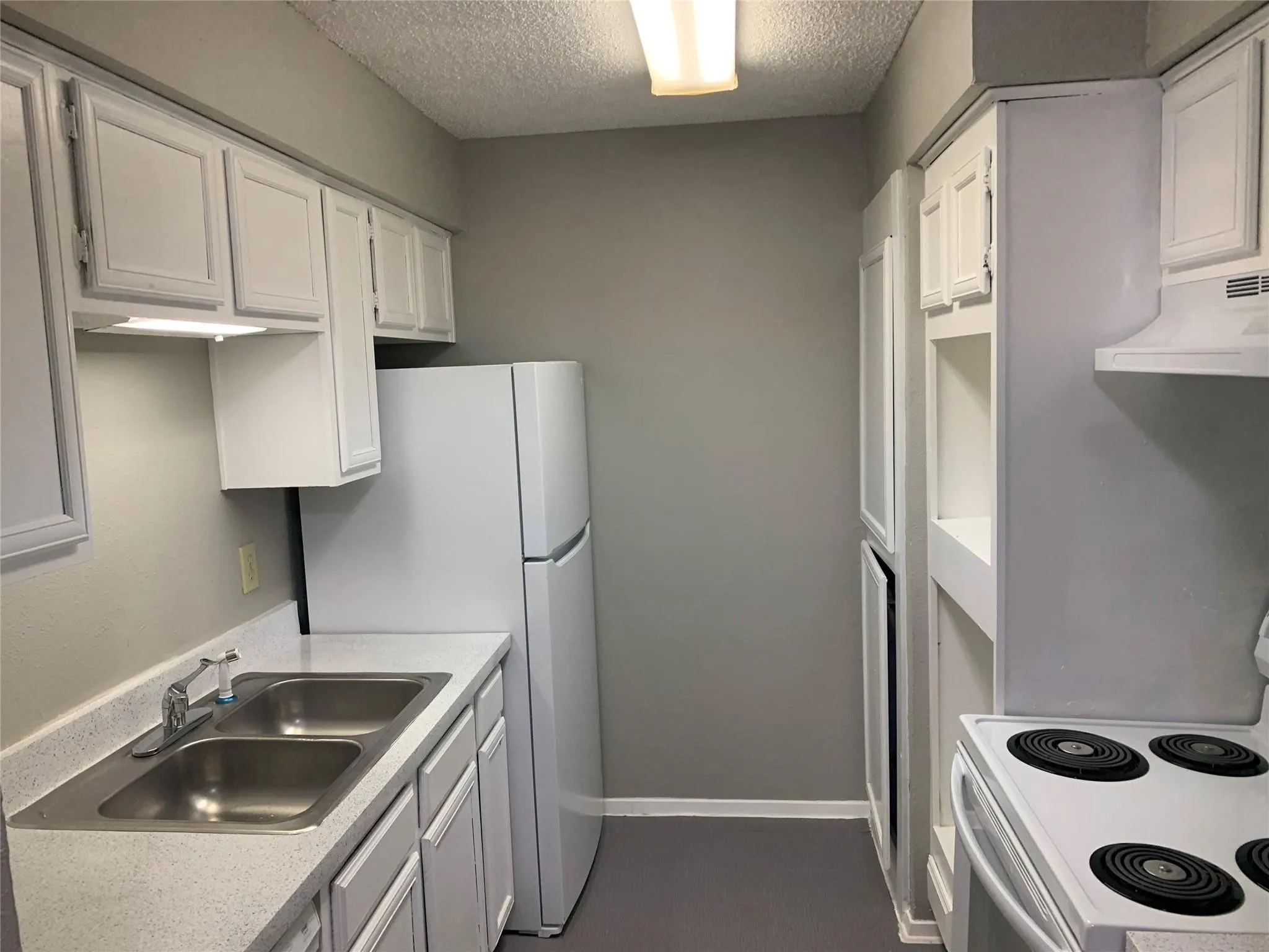 Townhouse For Rent in Dallas County , 9696 Walnut Street 1502, Dallas, Texas 75243, 1 Bedroom, 1 Bathroom, Garage spaces, 730 Sqft, built in 1981, Preowned, mls#21135650, Real Estate Agent in Dallas, Homes For Rent in Dallas county, Homes For Rent in Dallas, Realtor in Dallas Texas, Real Estate Brokerage Independent Realty Texas, Luminita Cordes Realtor