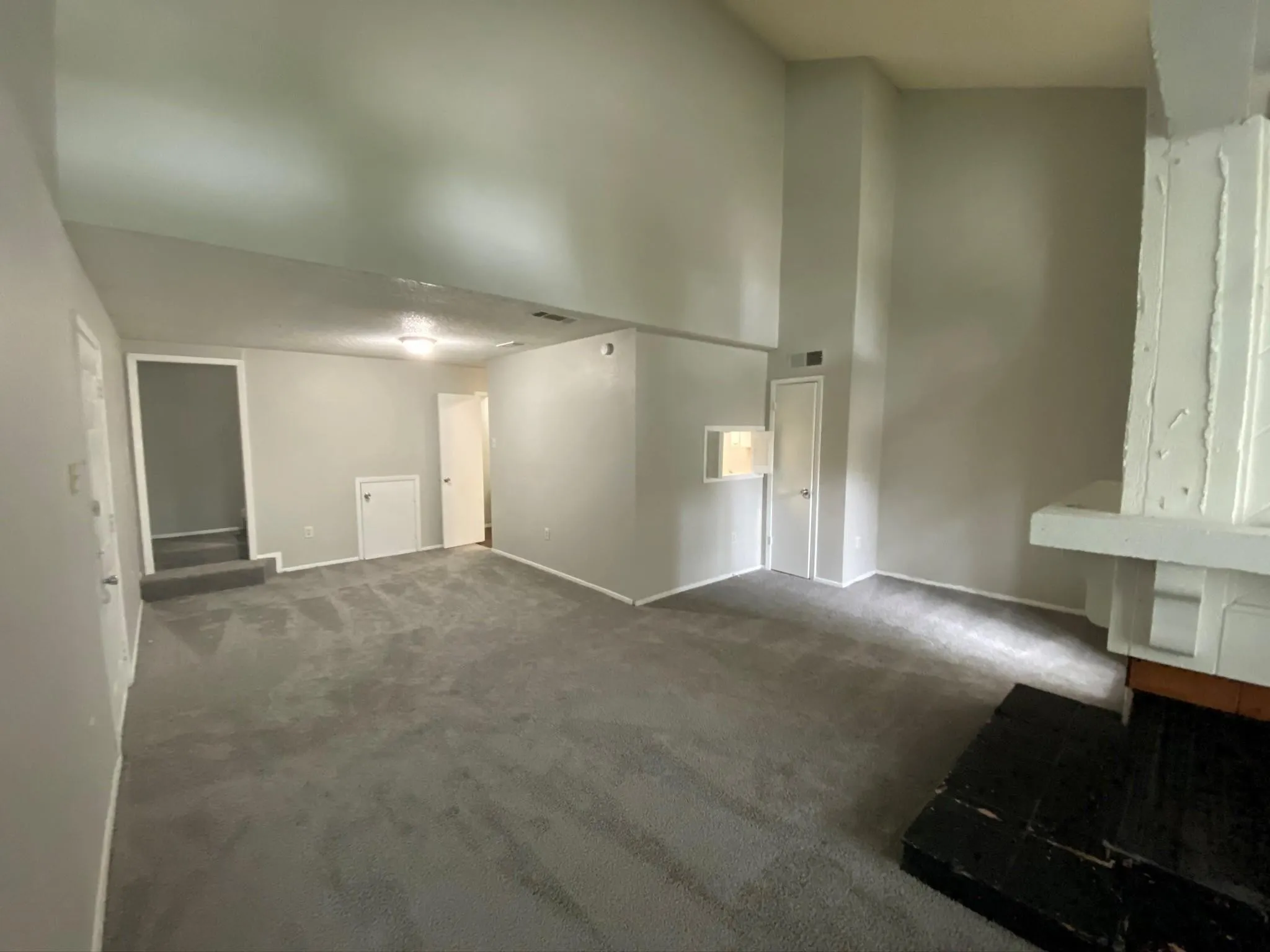 Townhouse For Rent in Dallas County , 9696 Walnut Street 1502, Dallas, Texas 75243, 1 Bedroom, 1 Bathroom, Garage spaces, 730 Sqft, built in 1981, Preowned, mls#21135650, Real Estate Agent in Dallas, Homes For Rent in Dallas county, Homes For Rent in Dallas, Realtor in Dallas Texas, Real Estate Brokerage Independent Realty Texas, Luminita Cordes Realtor