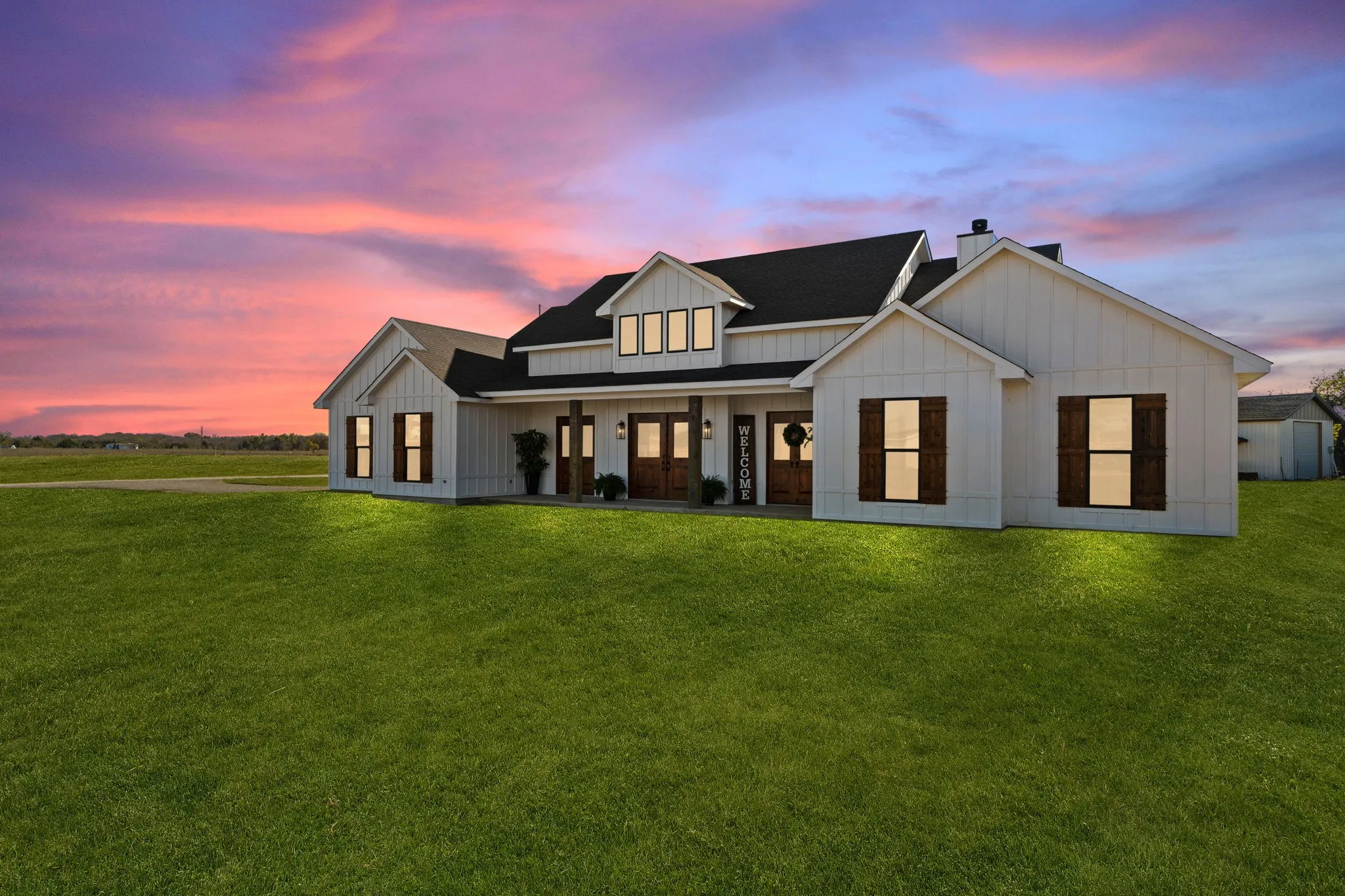 Single Family Residence For Sale in Kaufman County , 14346 Quail Lane, Terrell, Texas 75160, 4 Bedroom, 4 Bathroom, 2 Garage spaces, 3,087 Sqft, built in 2023, Preowned, mls#21135696, Real Estate Agent in Terrell, Homes For Sale in Kaufman county, Homes For Sale in Terrell, Realtor in Terrell Texas, Real Estate Brokerage Independent Realty Texas, Luminita Cordes Realtor