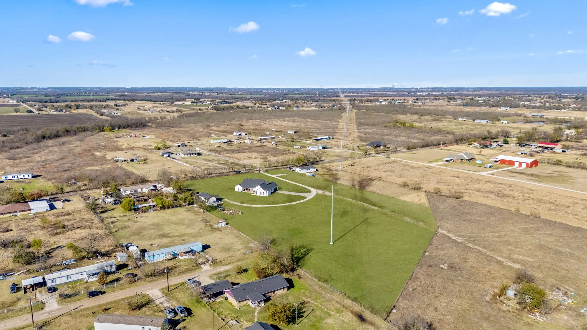 Single Family Residence For Sale in Kaufman County , 14346 Quail Lane, Terrell, Texas 75160, 4 Bedroom, 4 Bathroom, 2 Garage spaces, 3,087 Sqft, built in 2023, Preowned, mls#21135696, Real Estate Agent in Terrell, Homes For Sale in Kaufman county, Homes For Sale in Terrell, Realtor in Terrell Texas, Real Estate Brokerage Independent Realty Texas, Luminita Cordes Realtor