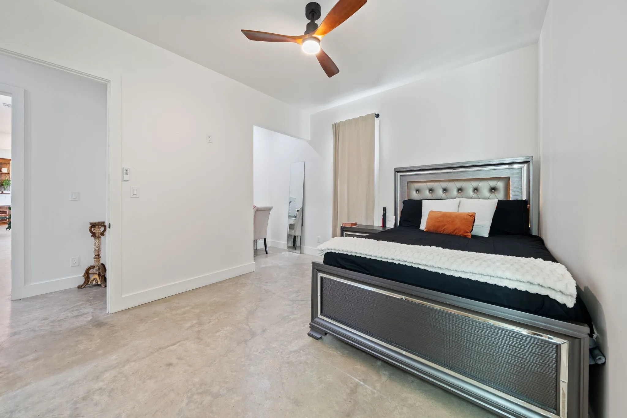 Single Family Residence For Sale in Kaufman County , 14346 Quail Lane, Terrell, Texas 75160, 4 Bedroom, 4 Bathroom, 2 Garage spaces, 3,087 Sqft, built in 2023, Preowned, mls#21135696, Real Estate Agent in Terrell, Homes For Sale in Kaufman county, Homes For Sale in Terrell, Realtor in Terrell Texas, Real Estate Brokerage Independent Realty Texas, Luminita Cordes Realtor