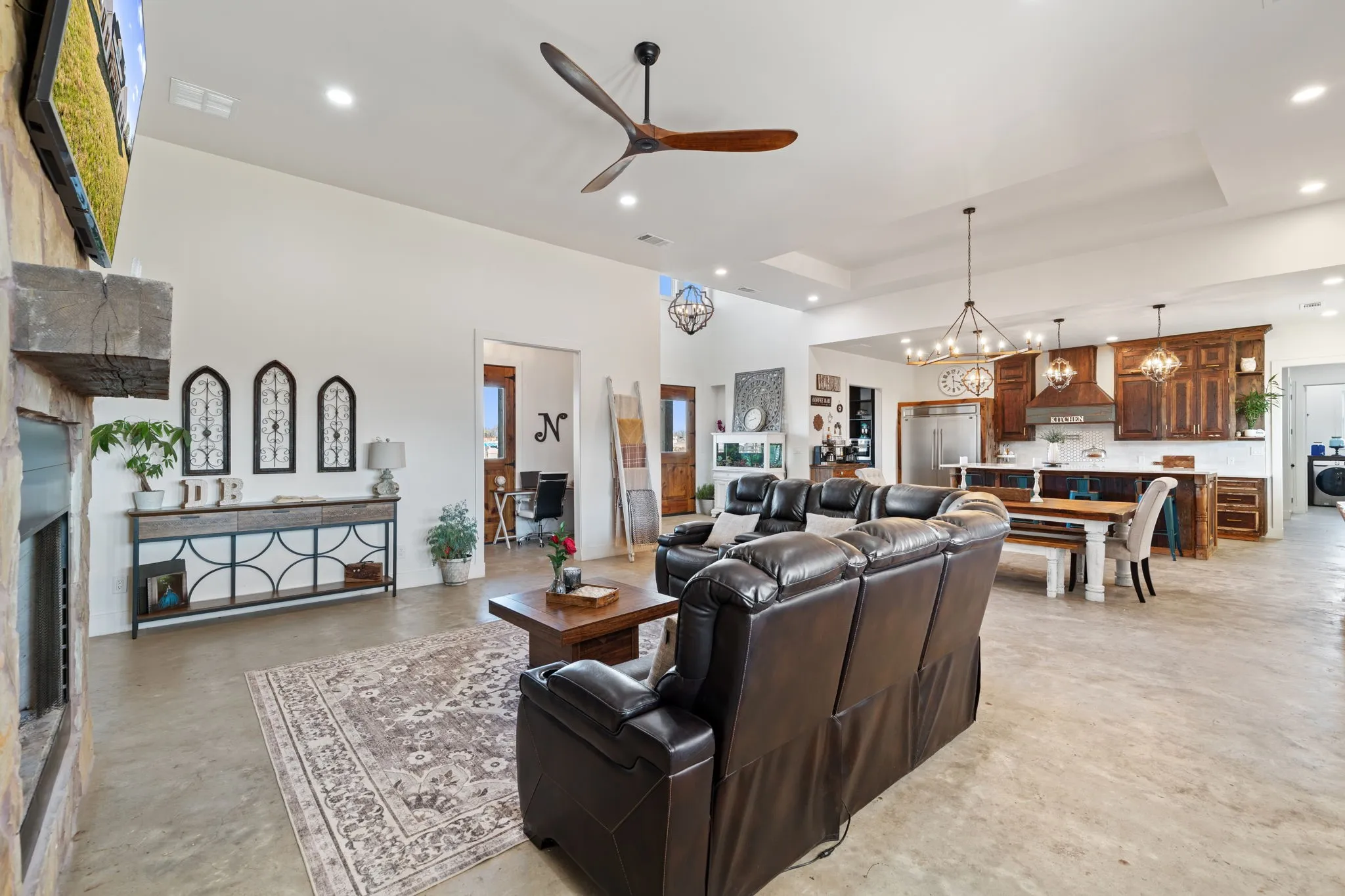 Single Family Residence For Sale in Kaufman County , 14346 Quail Lane, Terrell, Texas 75160, 4 Bedroom, 4 Bathroom, 2 Garage spaces, 3,087 Sqft, built in 2023, Preowned, mls#21135696, Real Estate Agent in Terrell, Homes For Sale in Kaufman county, Homes For Sale in Terrell, Realtor in Terrell Texas, Real Estate Brokerage Independent Realty Texas, Luminita Cordes Realtor