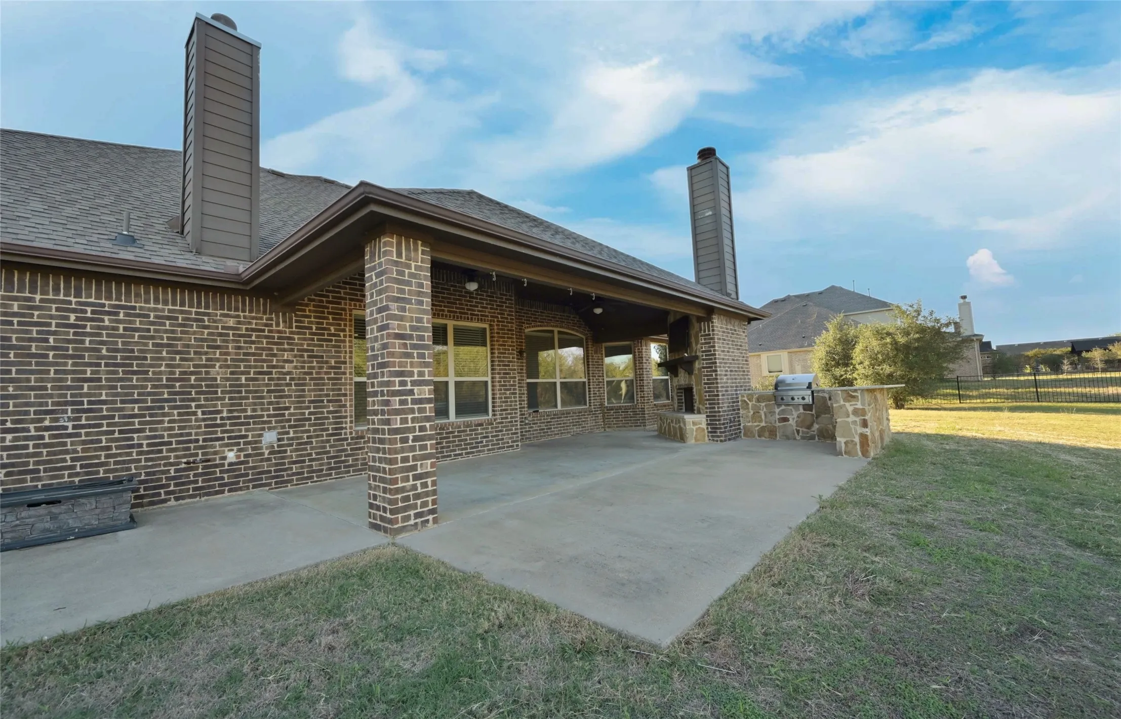 Single Family Residence For Sale in Rockwall County , 4095 Bridgecreek Drive, Rockwall, Texas 75032, 5 Bedroom, 3 Bathroom, 3 Garage spaces, 3,041 Sqft, built in 2014, Preowned, mls#21135358, Real Estate Agent in Rockwall, Homes For Sale in Rockwall county, Homes For Sale in Rockwall, Realtor in Rockwall Texas, Real Estate Brokerage Independent Realty Texas, Luminita Cordes Realtor