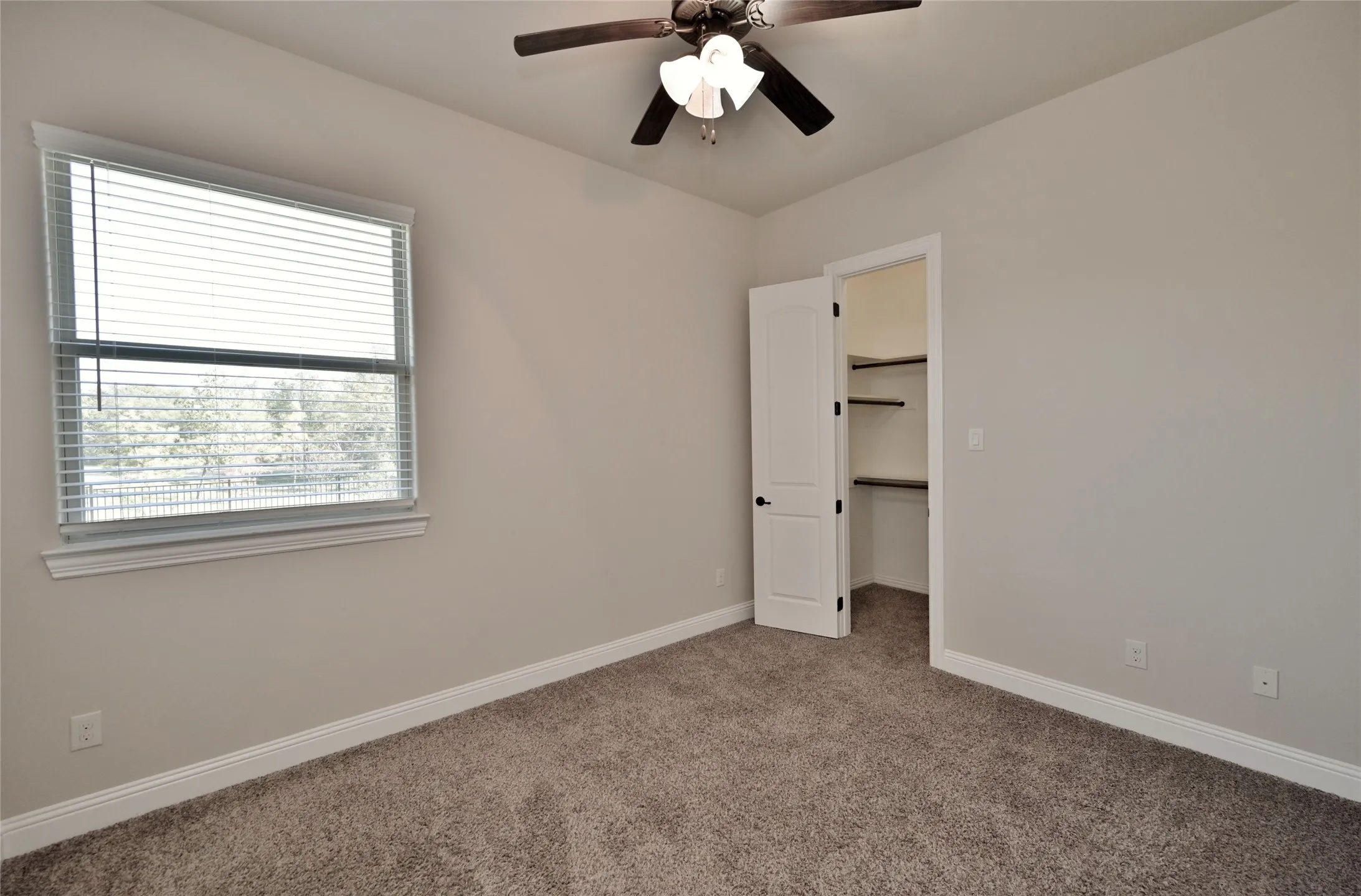 Single Family Residence For Sale in Rockwall County , 4095 Bridgecreek Drive, Rockwall, Texas 75032, 5 Bedroom, 3 Bathroom, 3 Garage spaces, 3,041 Sqft, built in 2014, Preowned, mls#21135358, Real Estate Agent in Rockwall, Homes For Sale in Rockwall county, Homes For Sale in Rockwall, Realtor in Rockwall Texas, Real Estate Brokerage Independent Realty Texas, Luminita Cordes Realtor
