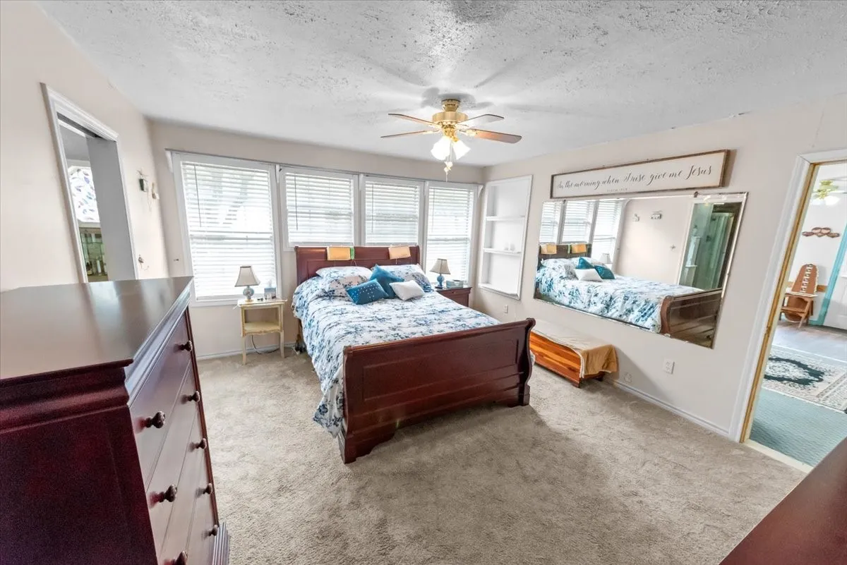 Single Family Residence For Sale in Bosque County , 158 County Road 1733, Clifton, Texas 76634, 3 Bedroom, 2 Bathroom, Garage spaces, 2,330 Sqft, built in 1950, mls#21133491, Real Estate Agent in Clifton, Homes For Sale in Bosque county, Homes For Sale in Clifton, Realtor in Clifton Texas, Real Estate Brokerage Independent Realty Texas, Luminita Cordes Realtor