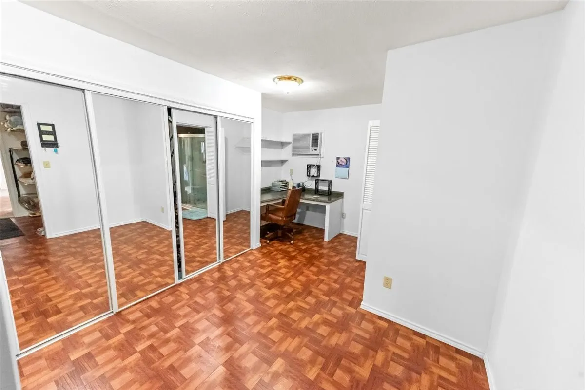 Single Family Residence For Sale in Bosque County , 158 County Road 1733, Clifton, Texas 76634, 3 Bedroom, 2 Bathroom, Garage spaces, 2,330 Sqft, built in 1950, mls#21133491, Real Estate Agent in Clifton, Homes For Sale in Bosque county, Homes For Sale in Clifton, Realtor in Clifton Texas, Real Estate Brokerage Independent Realty Texas, Luminita Cordes Realtor