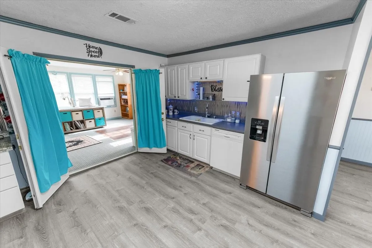 Single Family Residence For Sale in Bosque County , 158 County Road 1733, Clifton, Texas 76634, 3 Bedroom, 2 Bathroom, Garage spaces, 2,330 Sqft, built in 1950, mls#21133491, Real Estate Agent in Clifton, Homes For Sale in Bosque county, Homes For Sale in Clifton, Realtor in Clifton Texas, Real Estate Brokerage Independent Realty Texas, Luminita Cordes Realtor