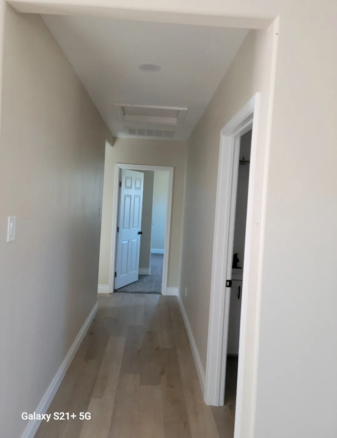 Single Family Residence For Sale in Brown County , 509 County Road 143, Bangs, Texas 76823, 3 Bedroom, 2 Bathroom, Garage spaces, 1,400 Sqft, built in 1900, Unknown, mls#21133458, Real Estate Agent in Bangs, Homes For Sale in Brown county, Homes For Sale in Bangs, Realtor in Bangs Texas, Real Estate Brokerage Independent Realty Texas, Luminita Cordes Realtor