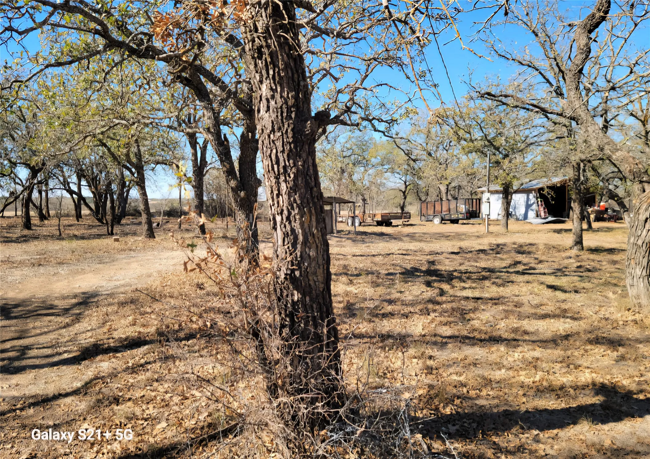 Single Family Residence For Sale in Brown County , 509 County Road 143, Bangs, Texas 76823, 3 Bedroom, 2 Bathroom, Garage spaces, 1,400 Sqft, built in 1900, Unknown, mls#21133458, Real Estate Agent in Bangs, Homes For Sale in Brown county, Homes For Sale in Bangs, Realtor in Bangs Texas, Real Estate Brokerage Independent Realty Texas, Luminita Cordes Realtor