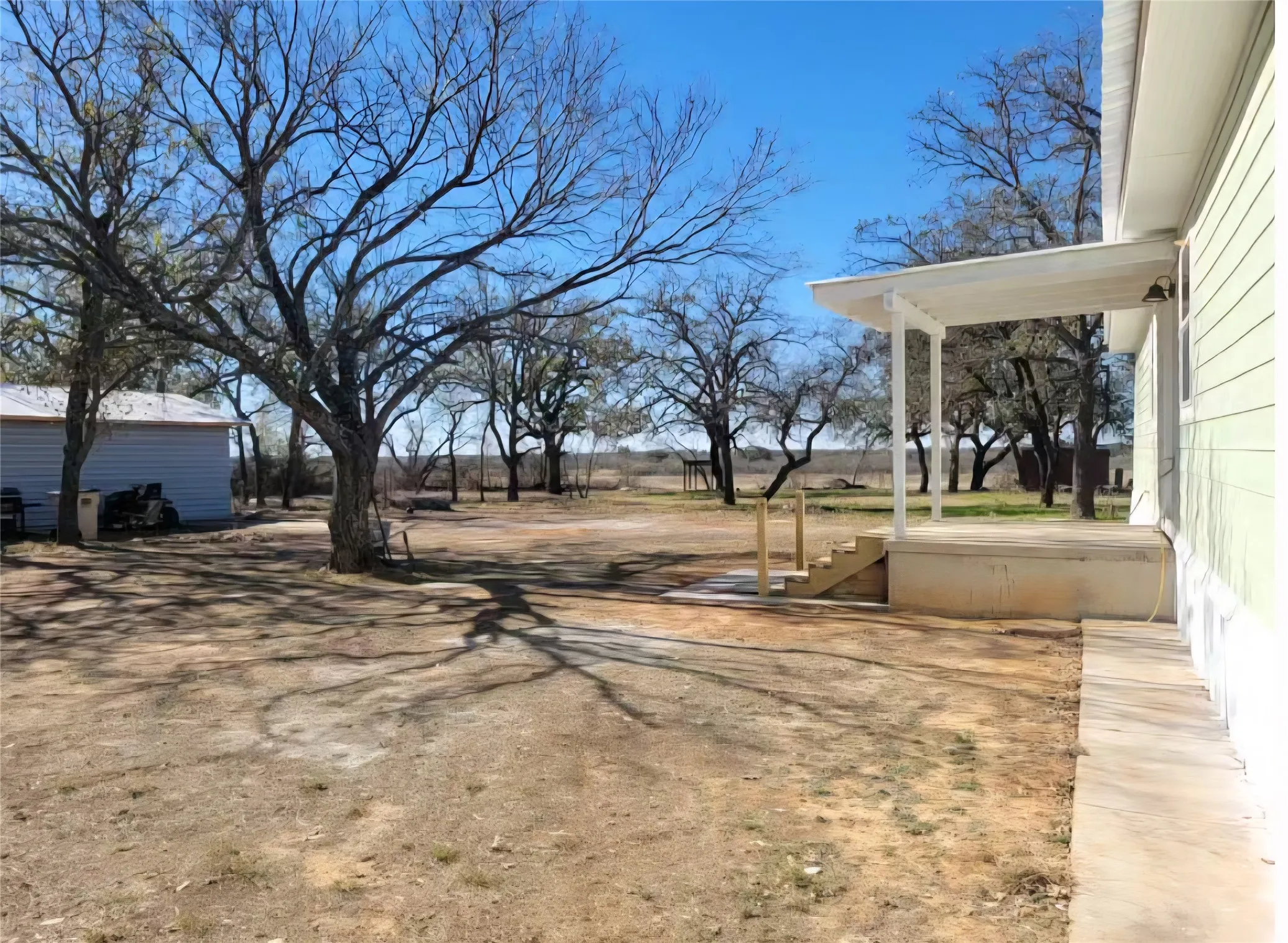 Single Family Residence For Sale in Brown County , 509 County Road 143, Bangs, Texas 76823, 3 Bedroom, 2 Bathroom, Garage spaces, 1,400 Sqft, built in 1900, Unknown, mls#21133458, Real Estate Agent in Bangs, Homes For Sale in Brown county, Homes For Sale in Bangs, Realtor in Bangs Texas, Real Estate Brokerage Independent Realty Texas, Luminita Cordes Realtor