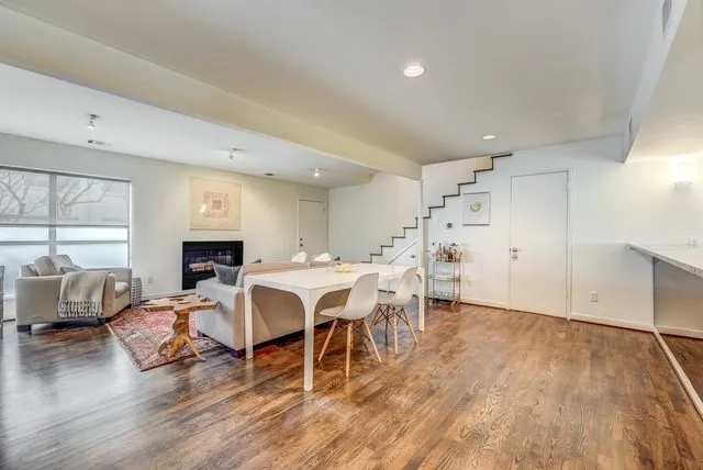 Condominium For Sale in Dallas County , 4122 Travis Street 2, Dallas, Texas 75204, 2 Bedrooms, 3 Bathrooms, Garage spaces, 1,293 Sqft, built in 1997, Preowned, Price $425,000, mls#21134727, Real Estate Agent in Dallas, Homes For Sale in Dallas county, Homes For Sale in Dallas, Realtor in Dallas Texas, Real Estate Brokerage Independent Realty Texas, Luminita Cordes Realtor